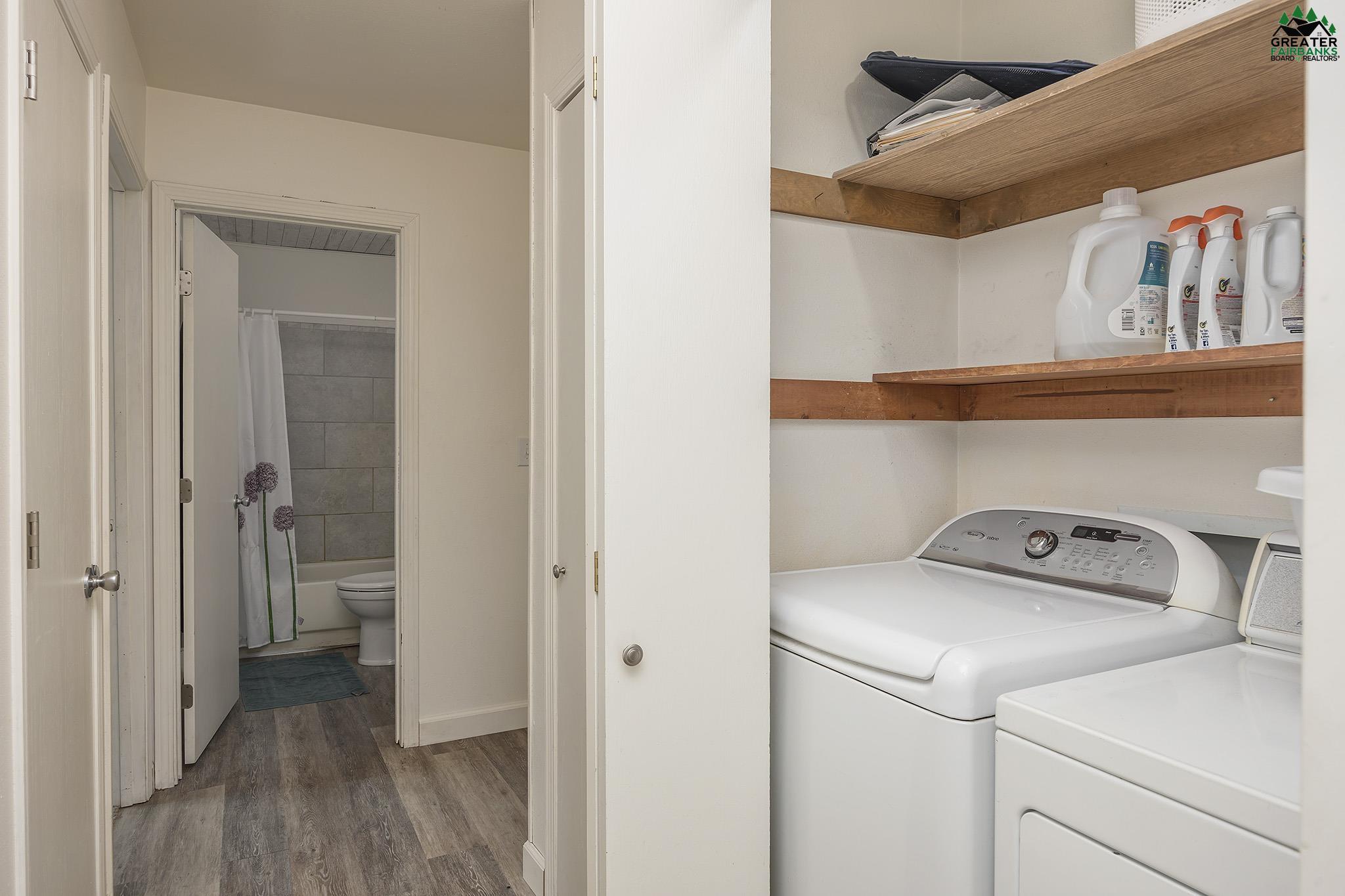 3875 LAKEWOOD LOOP