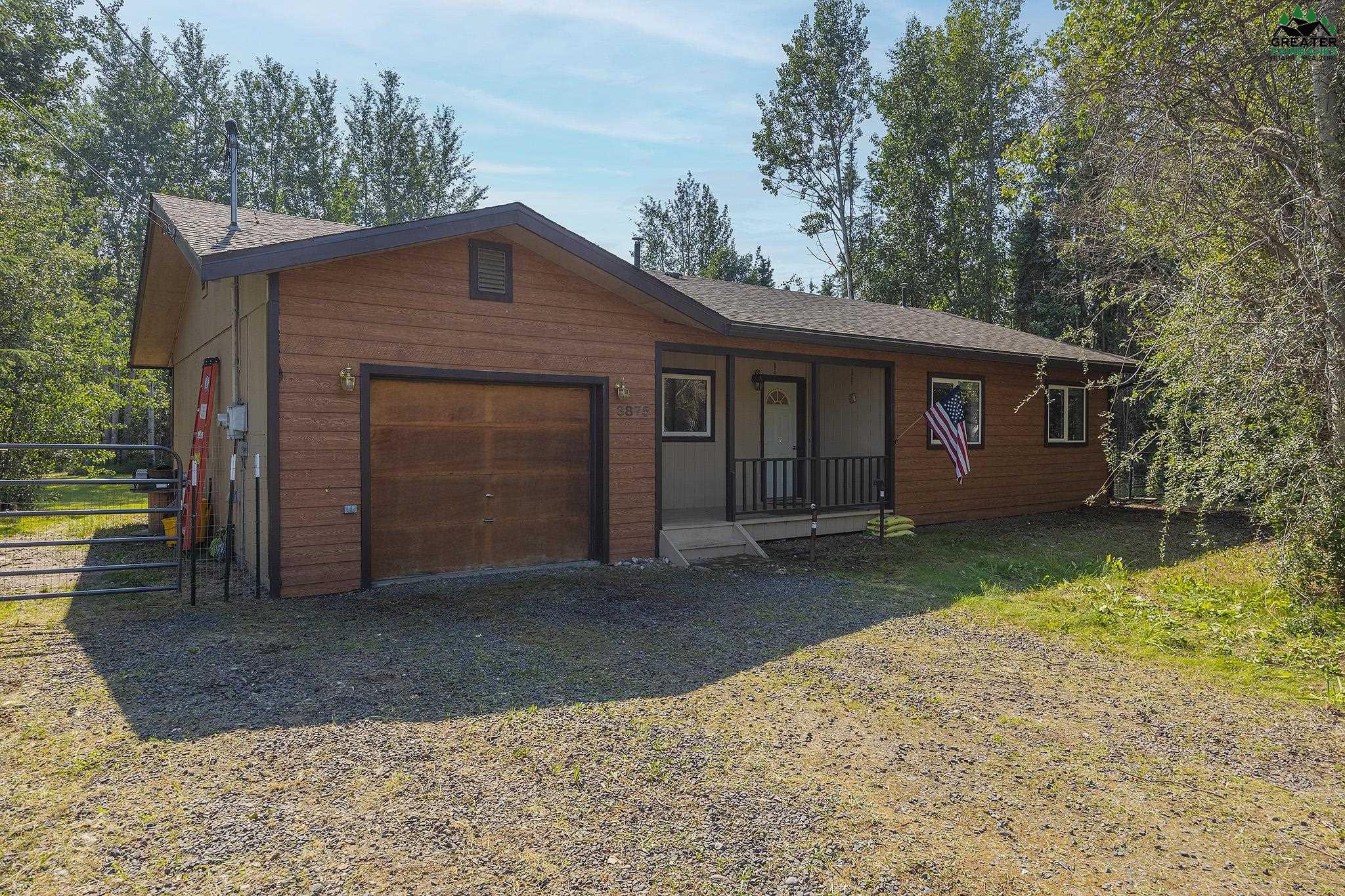 3875 LAKEWOOD LOOP