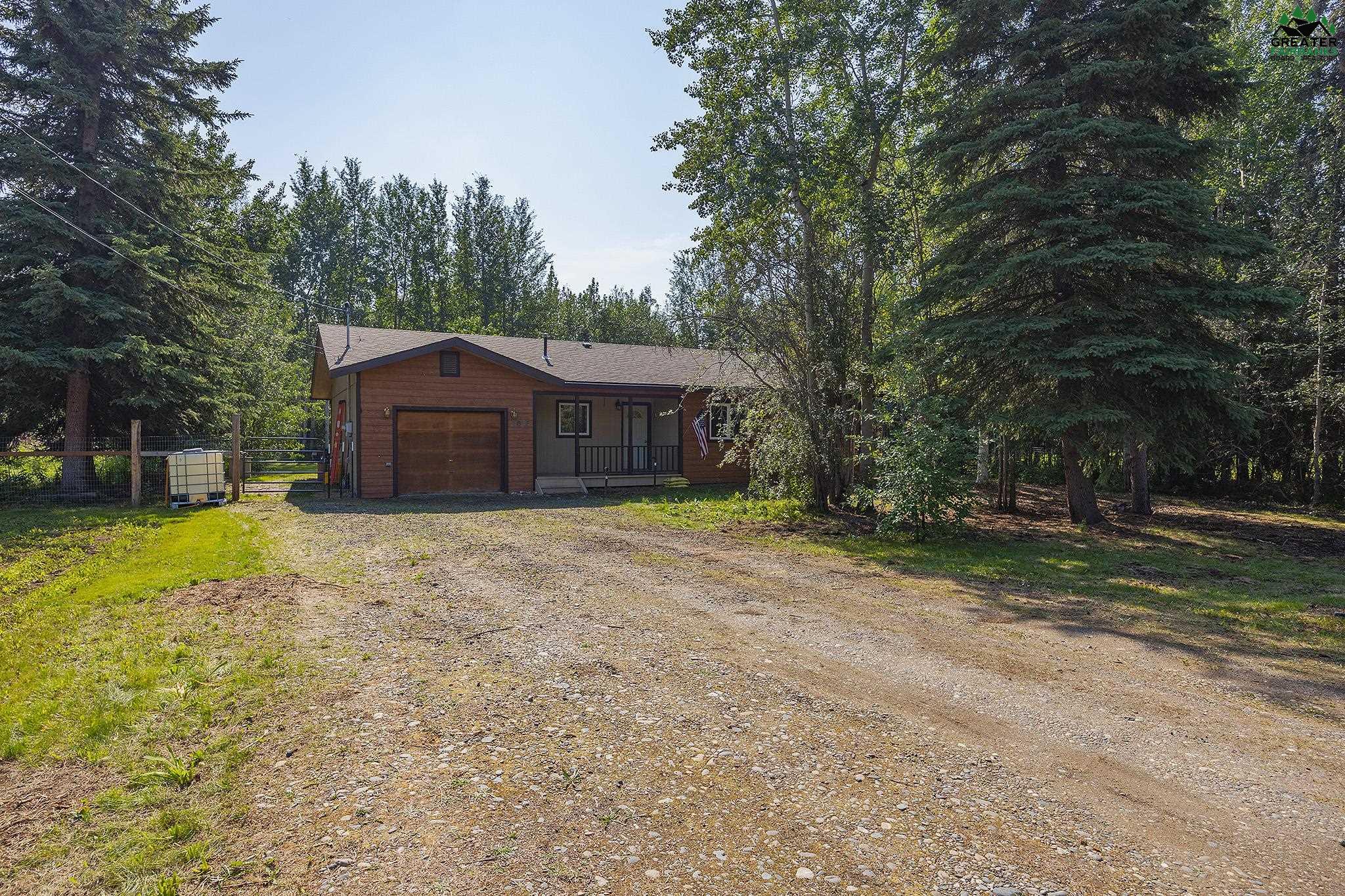 3875 LAKEWOOD LOOP