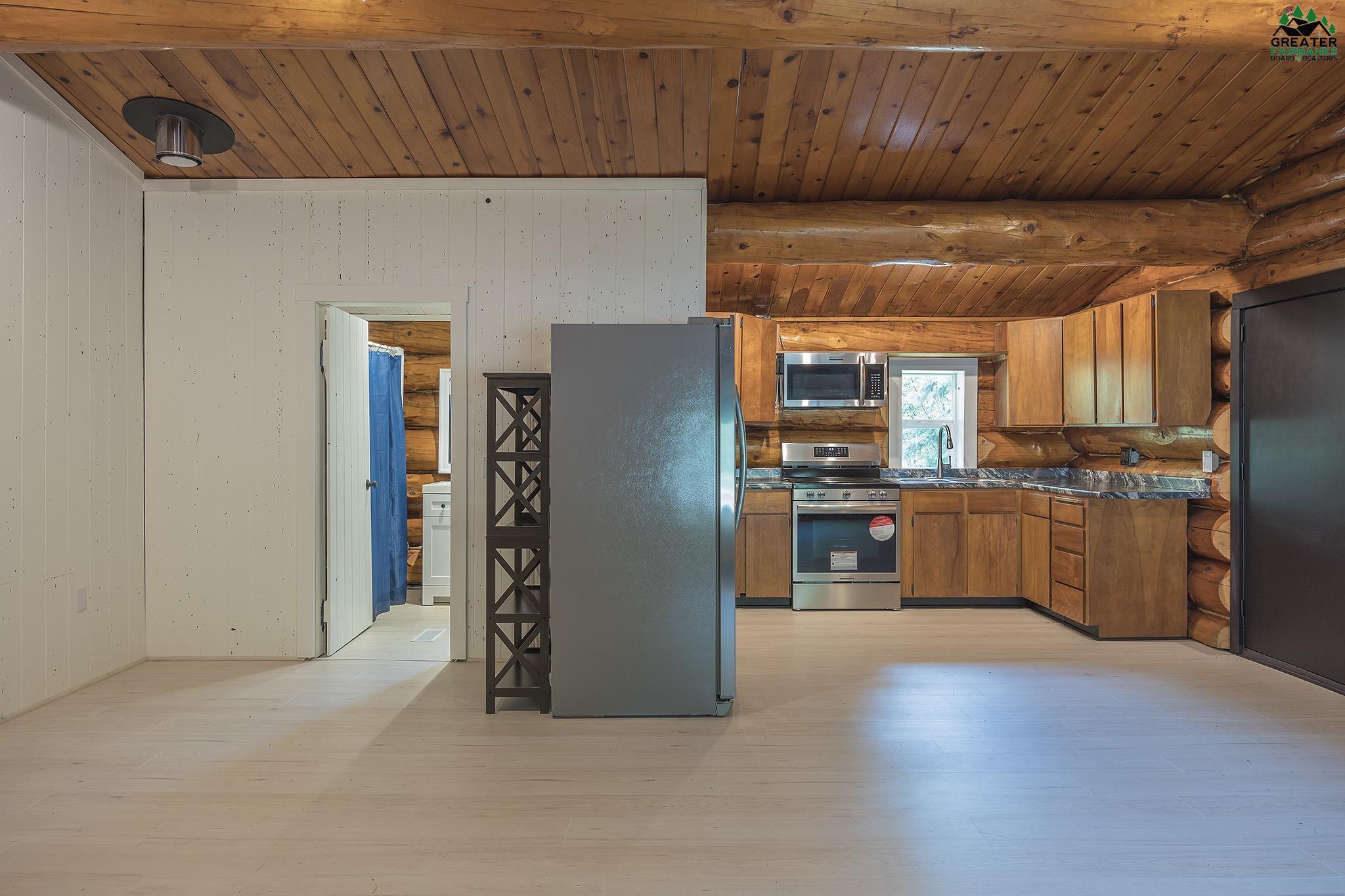 892 SIRLIN DRIVE