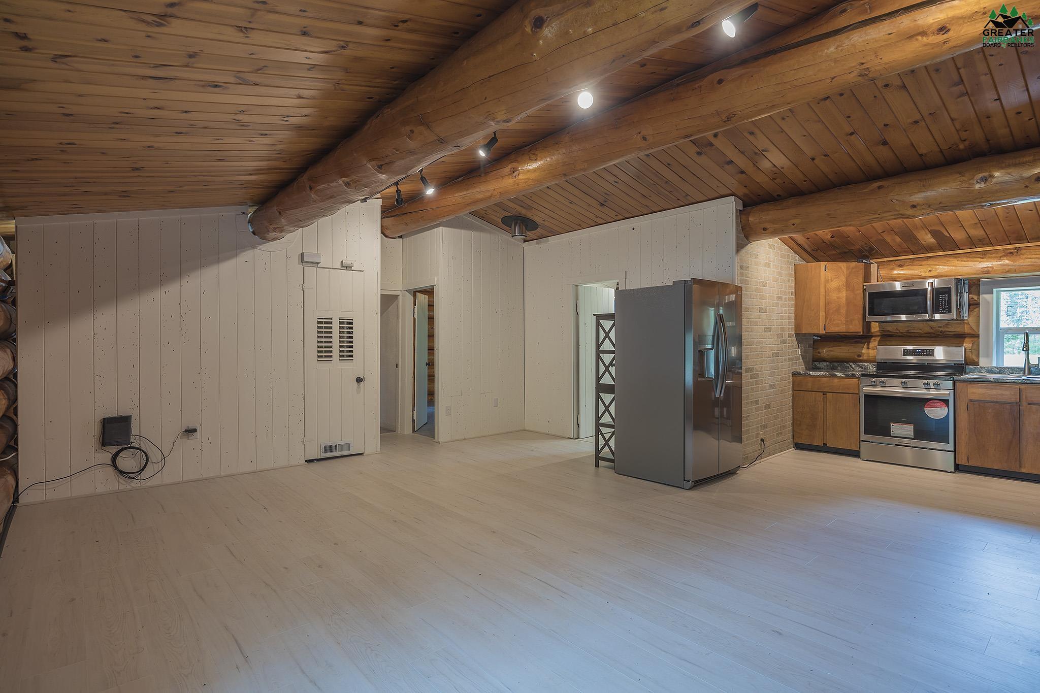 892 SIRLIN DRIVE