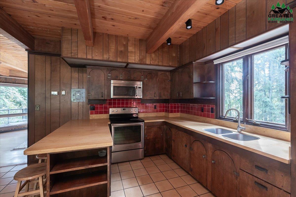 3270 ROSIE CREEK ROAD