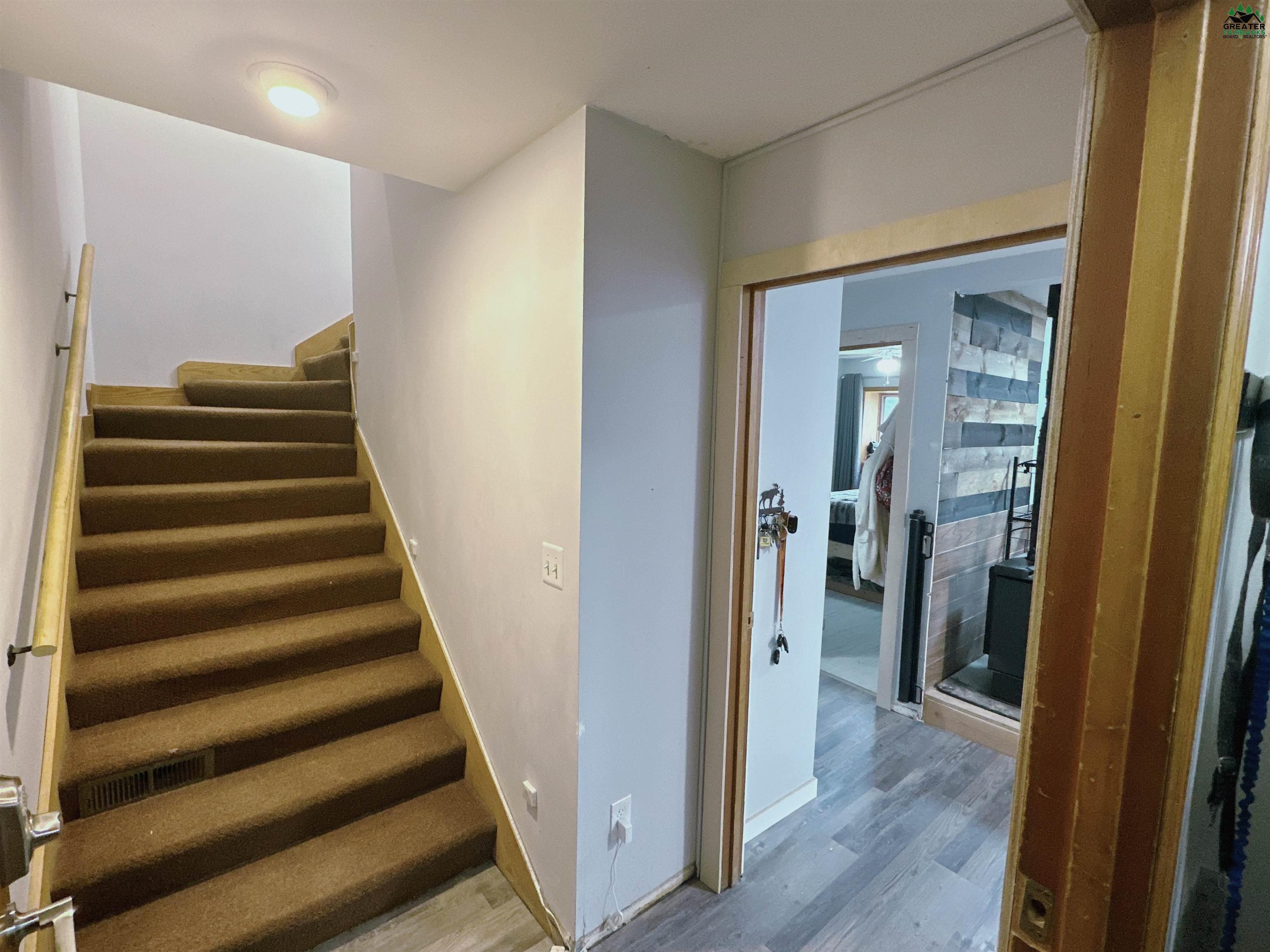 809 DELPHINIUM LANE