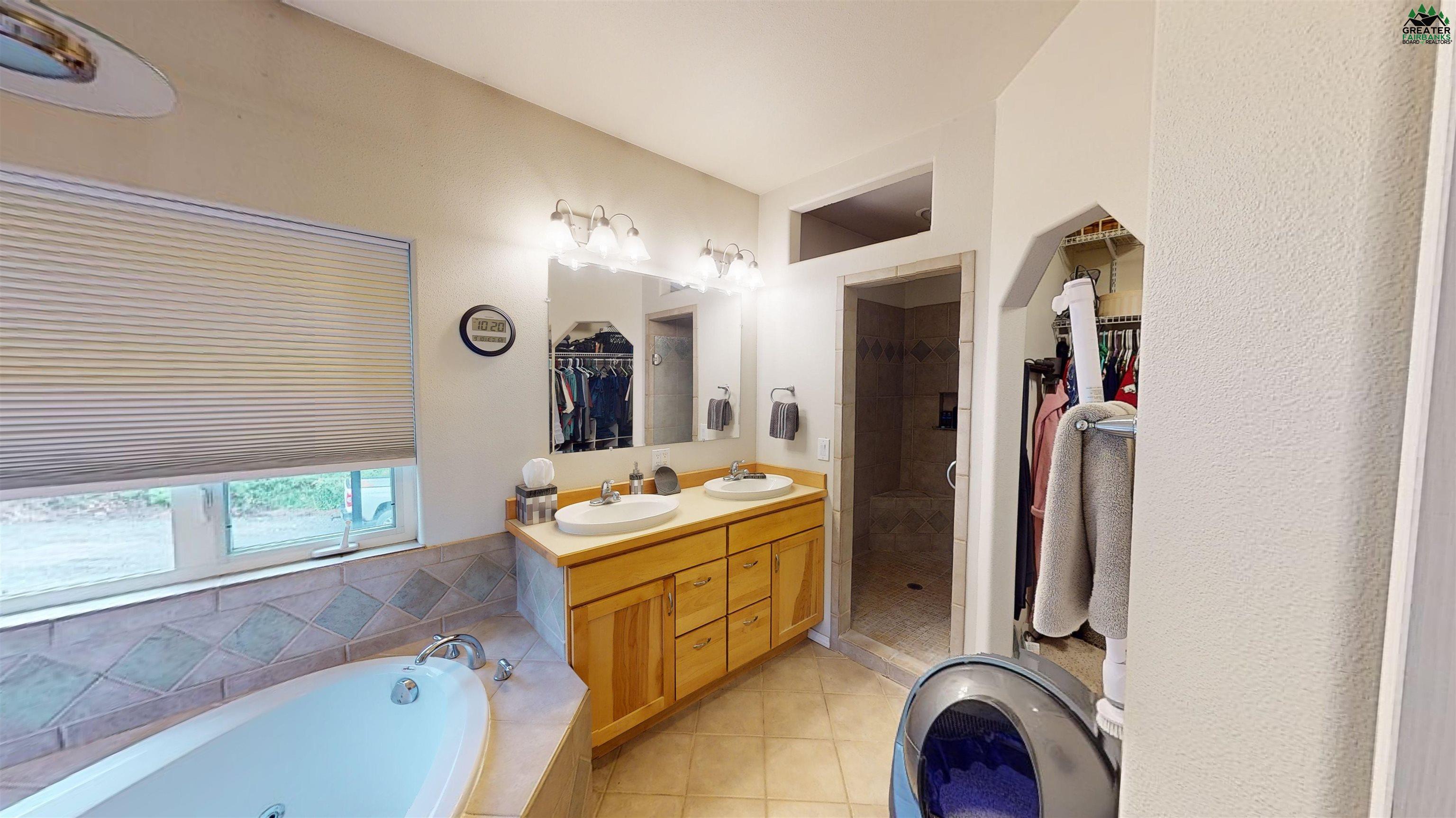 1205 RANGE VIEW ROAD