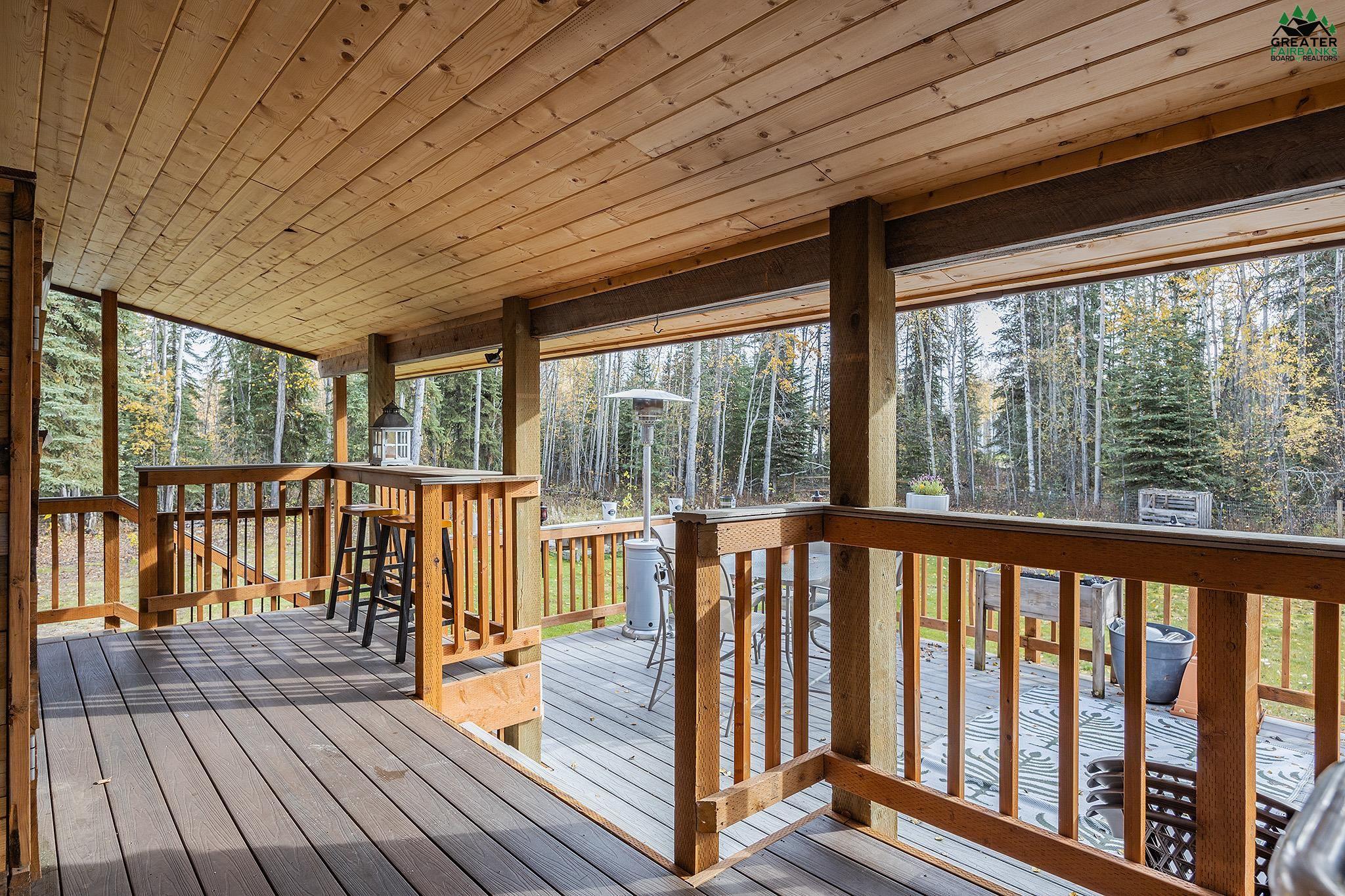 3915 LAKEWOOD LOOP