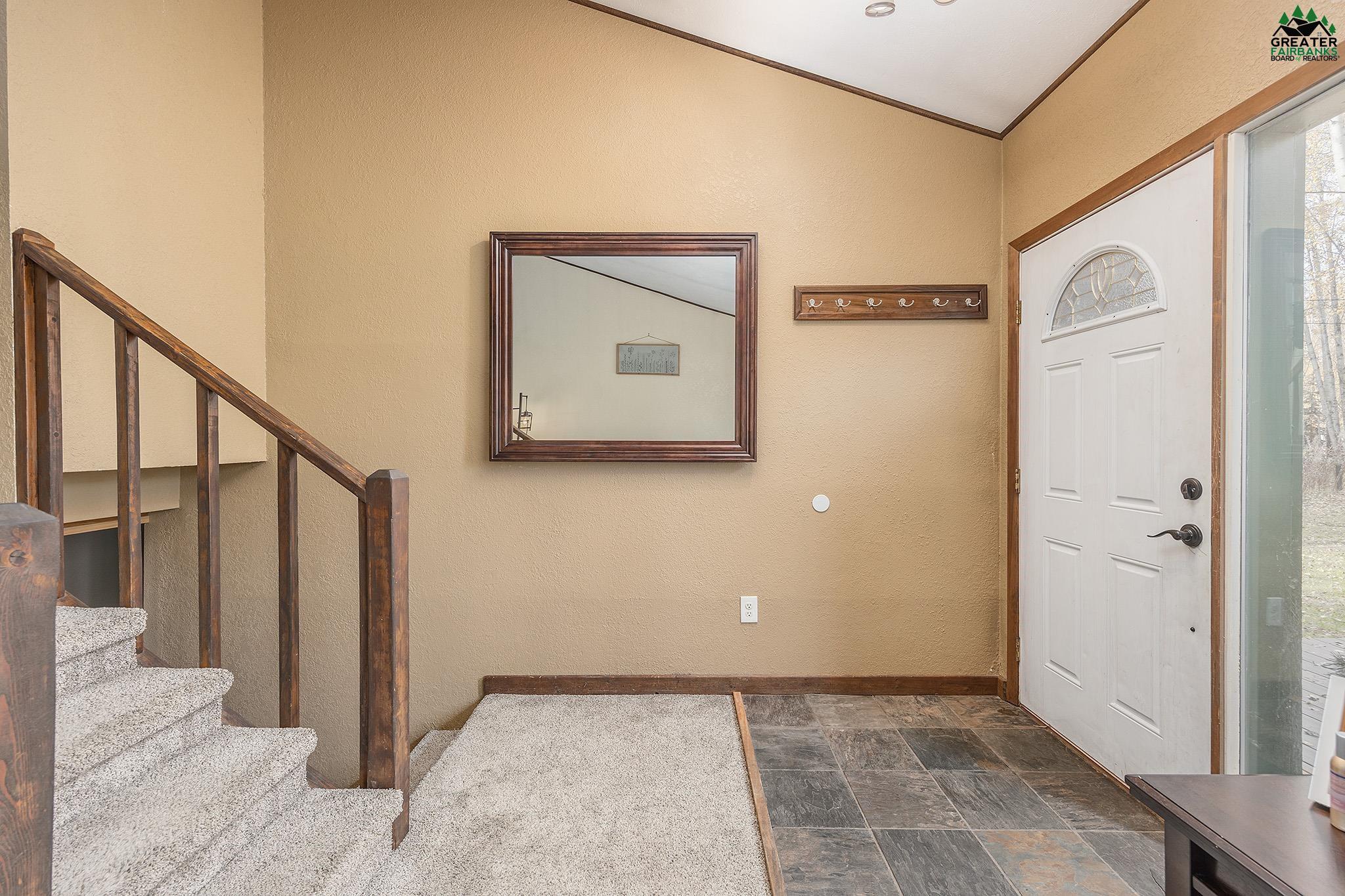 3915 LAKEWOOD LOOP
