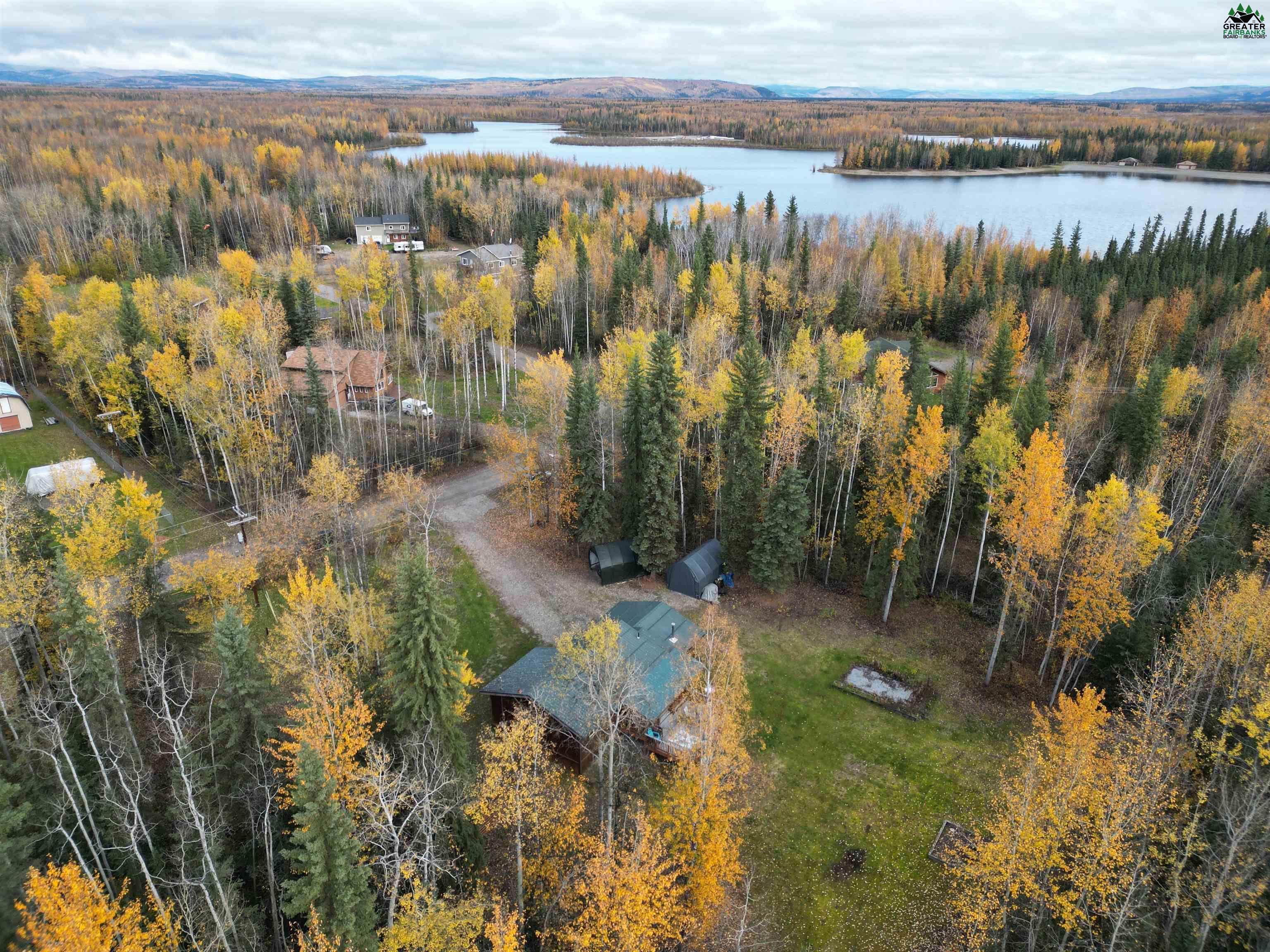 3915 LAKEWOOD LOOP
