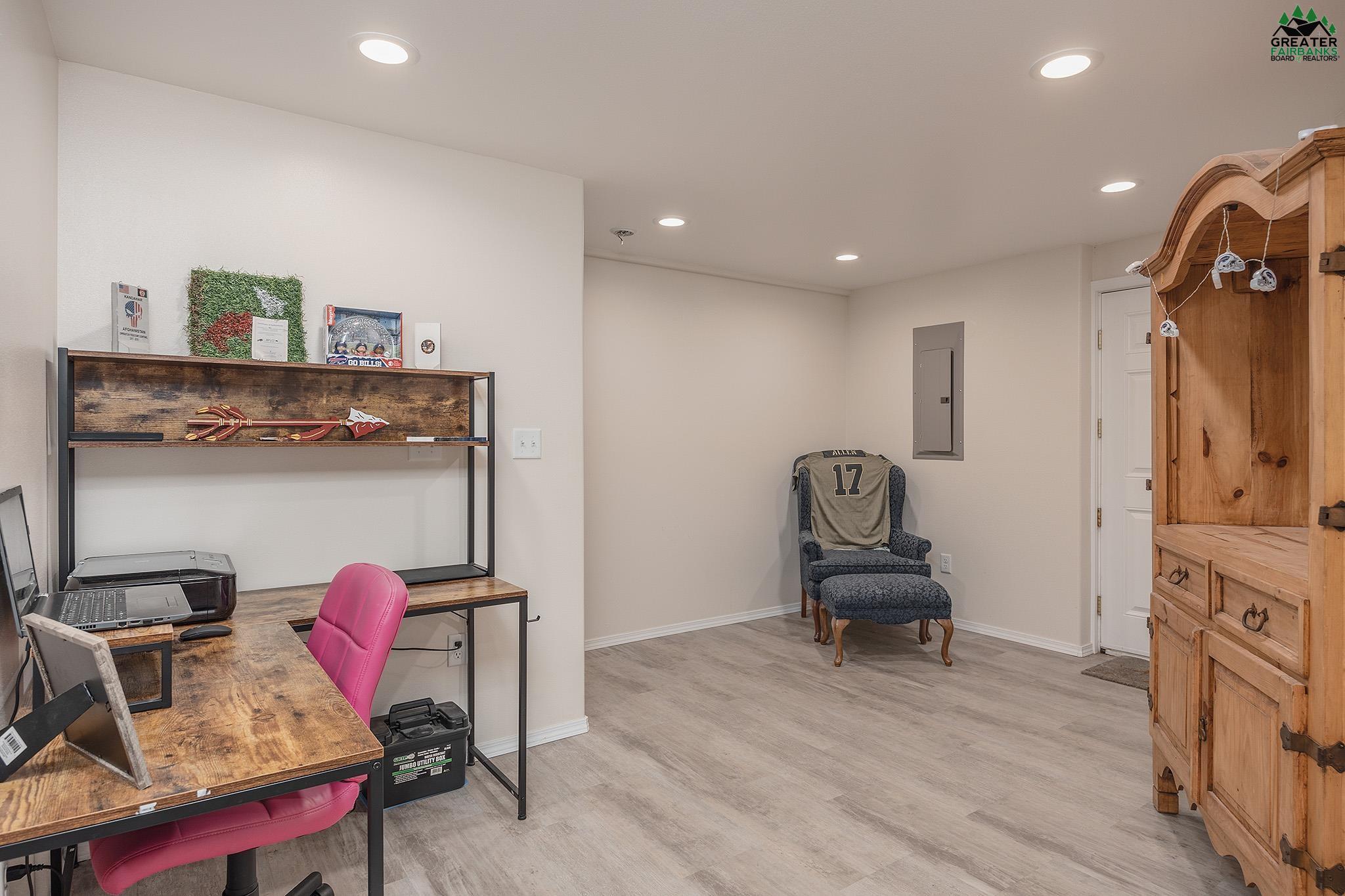 2035 ERMINE DRIVE