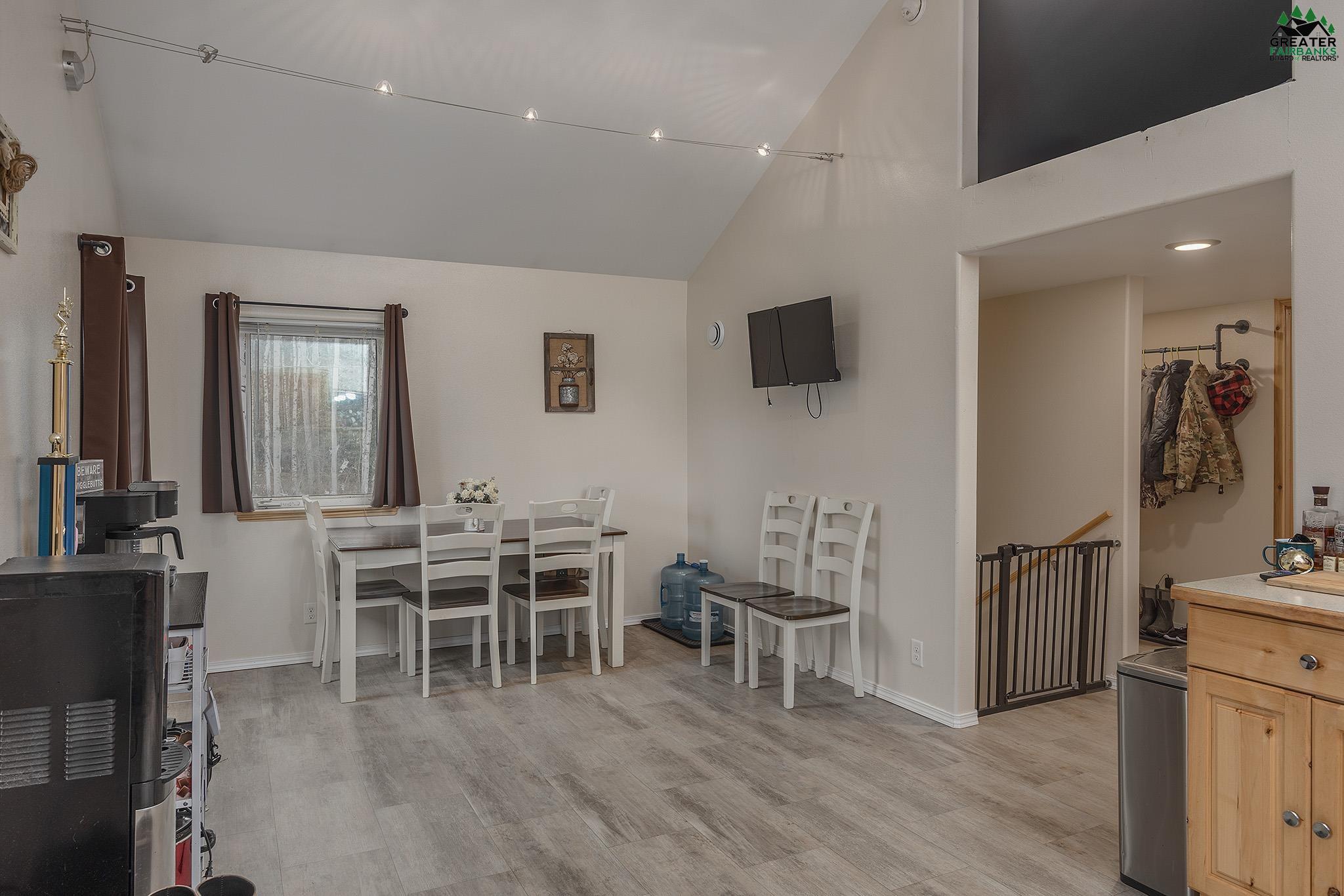 2035 ERMINE DRIVE