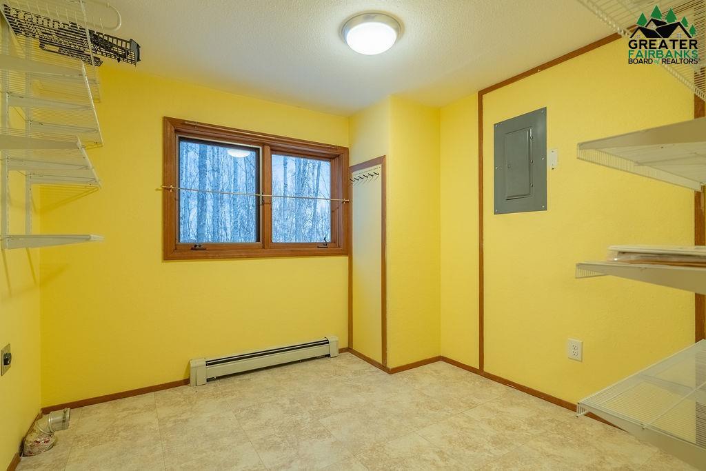 1254 SKYLINE DRIVE