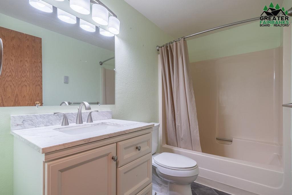 1254 SKYLINE DRIVE