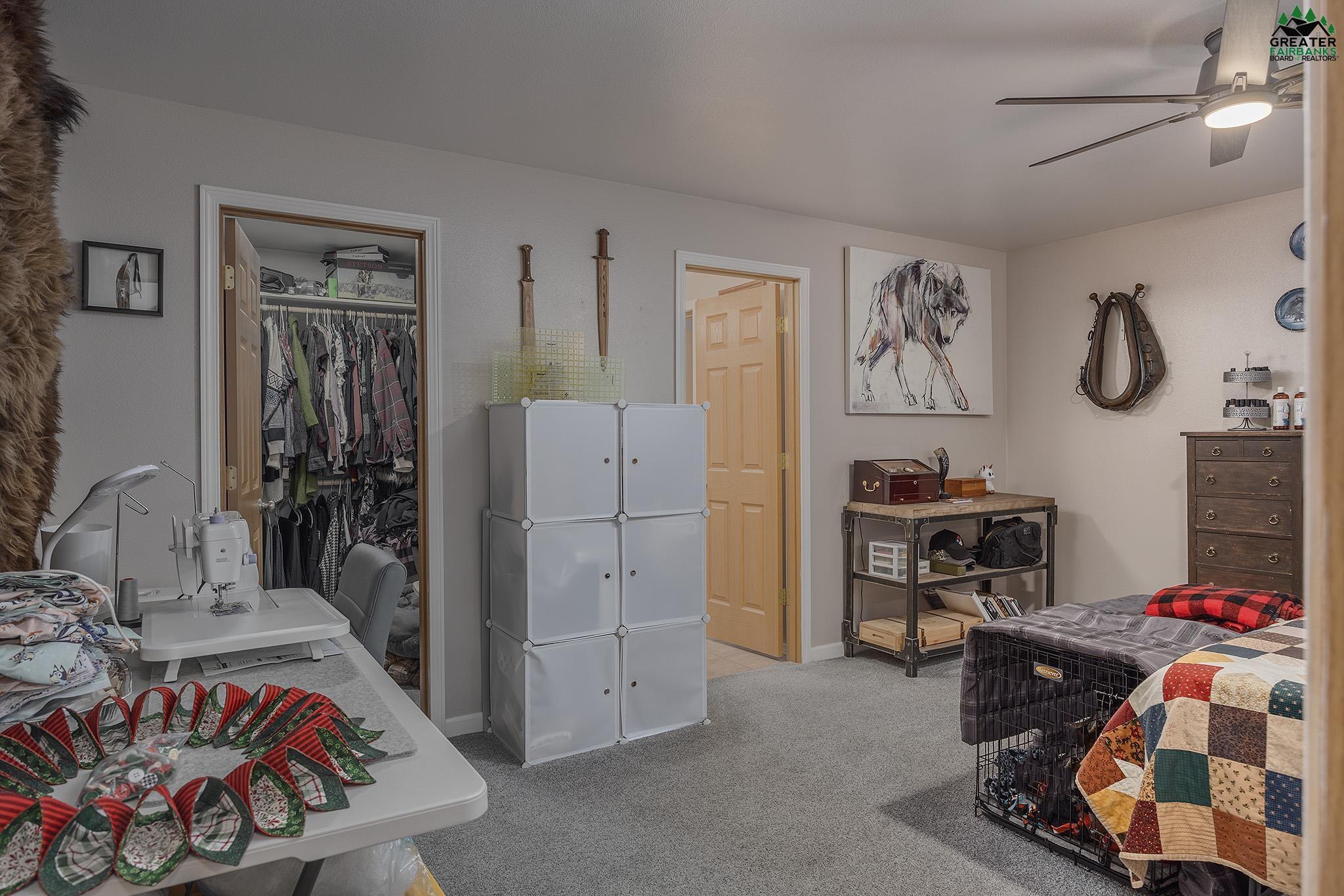 780 LAKLOEY DRIVE