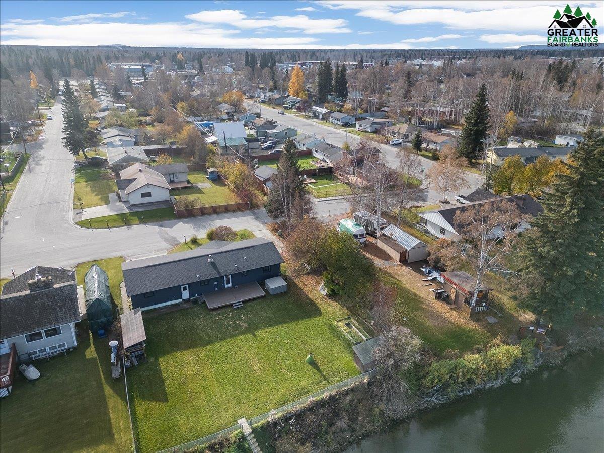 2830 RIVERVIEW DRIVE
