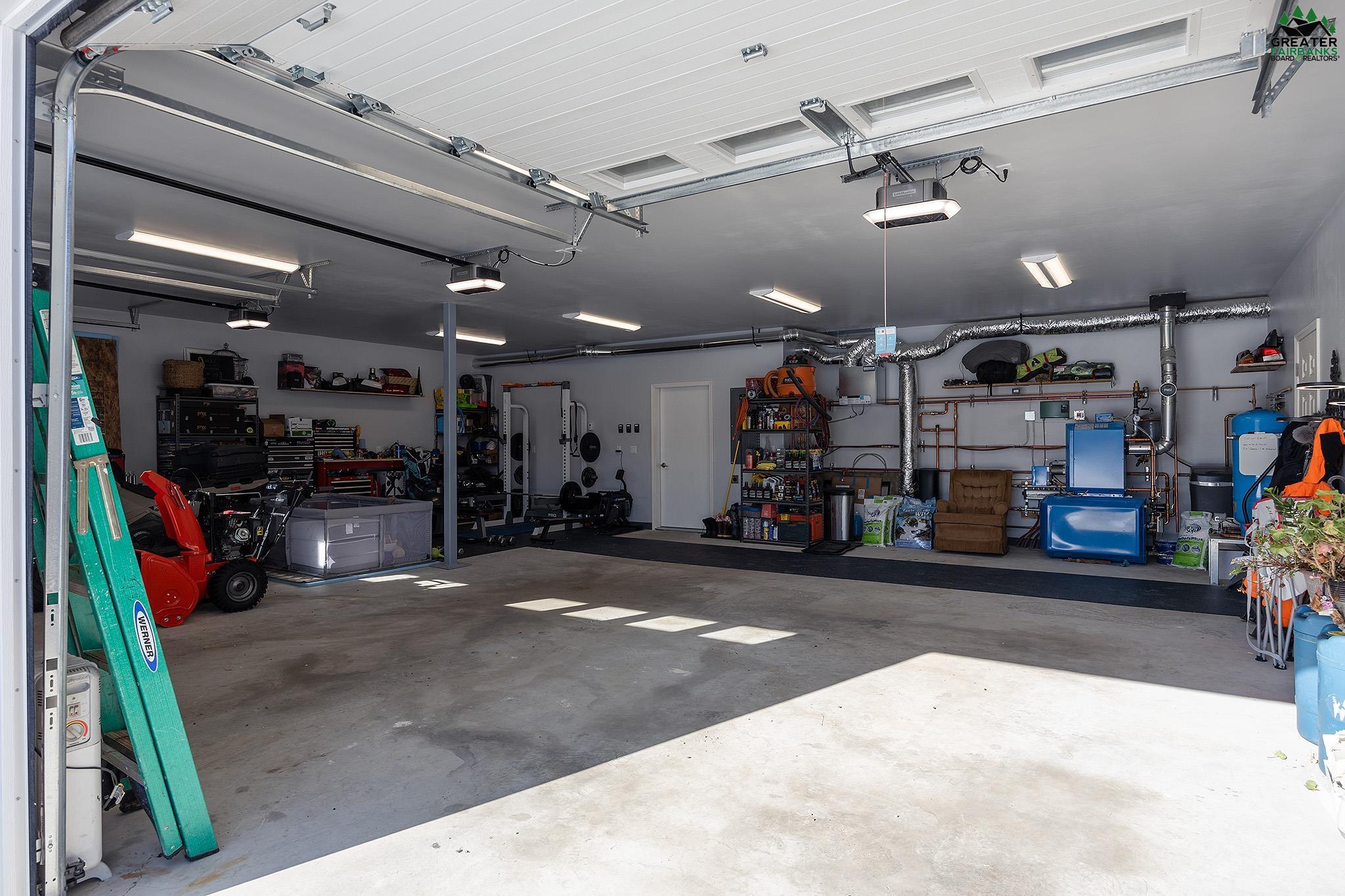 3846 OLIVER DRIVE
