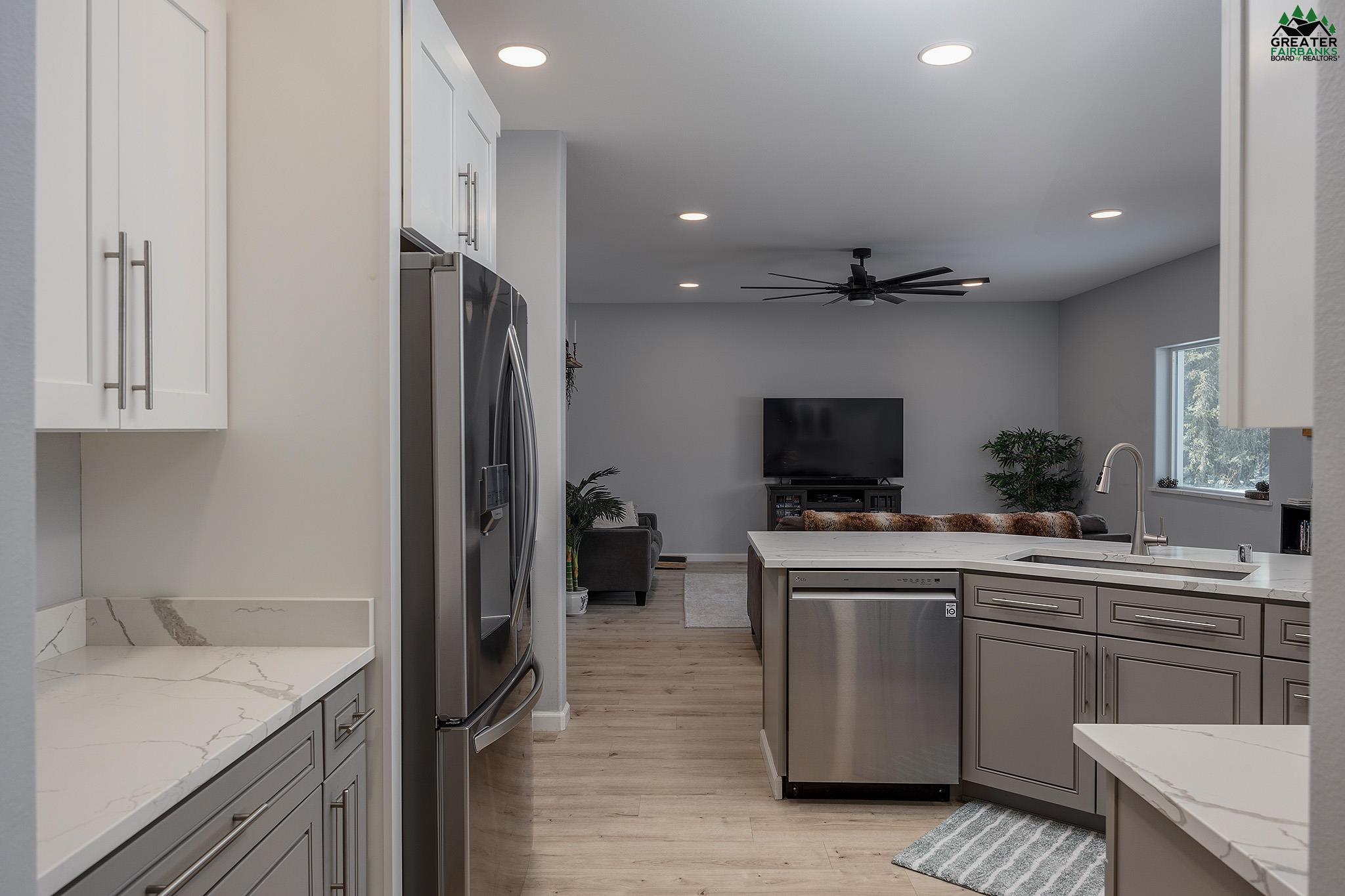 3846 OLIVER DRIVE