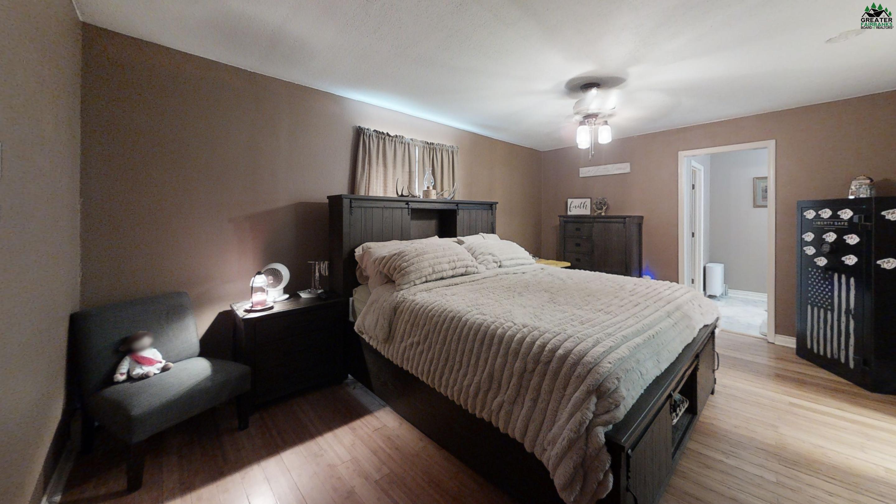 2324 OUTSIDE BOULEVARD