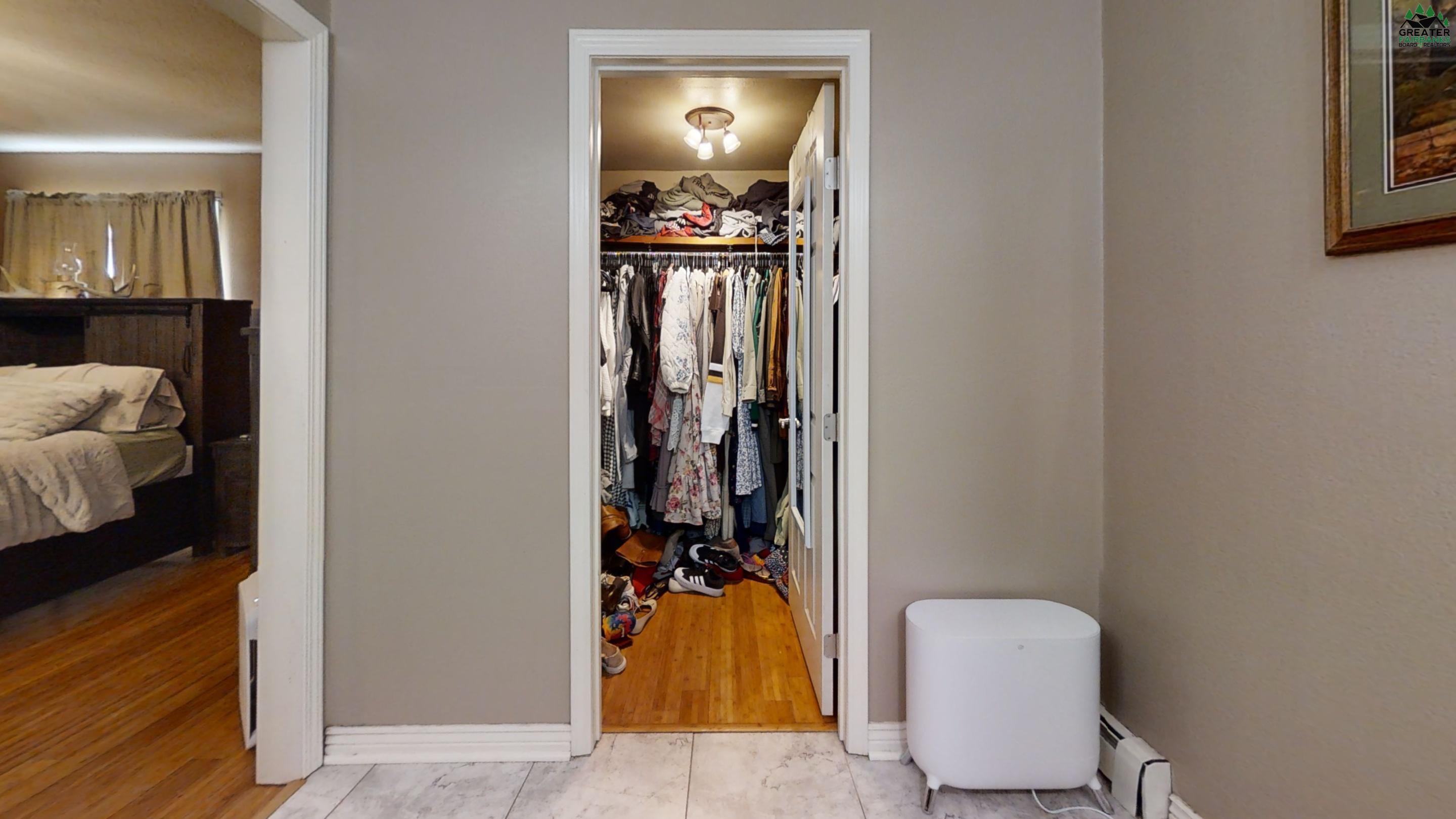 2324 OUTSIDE BOULEVARD