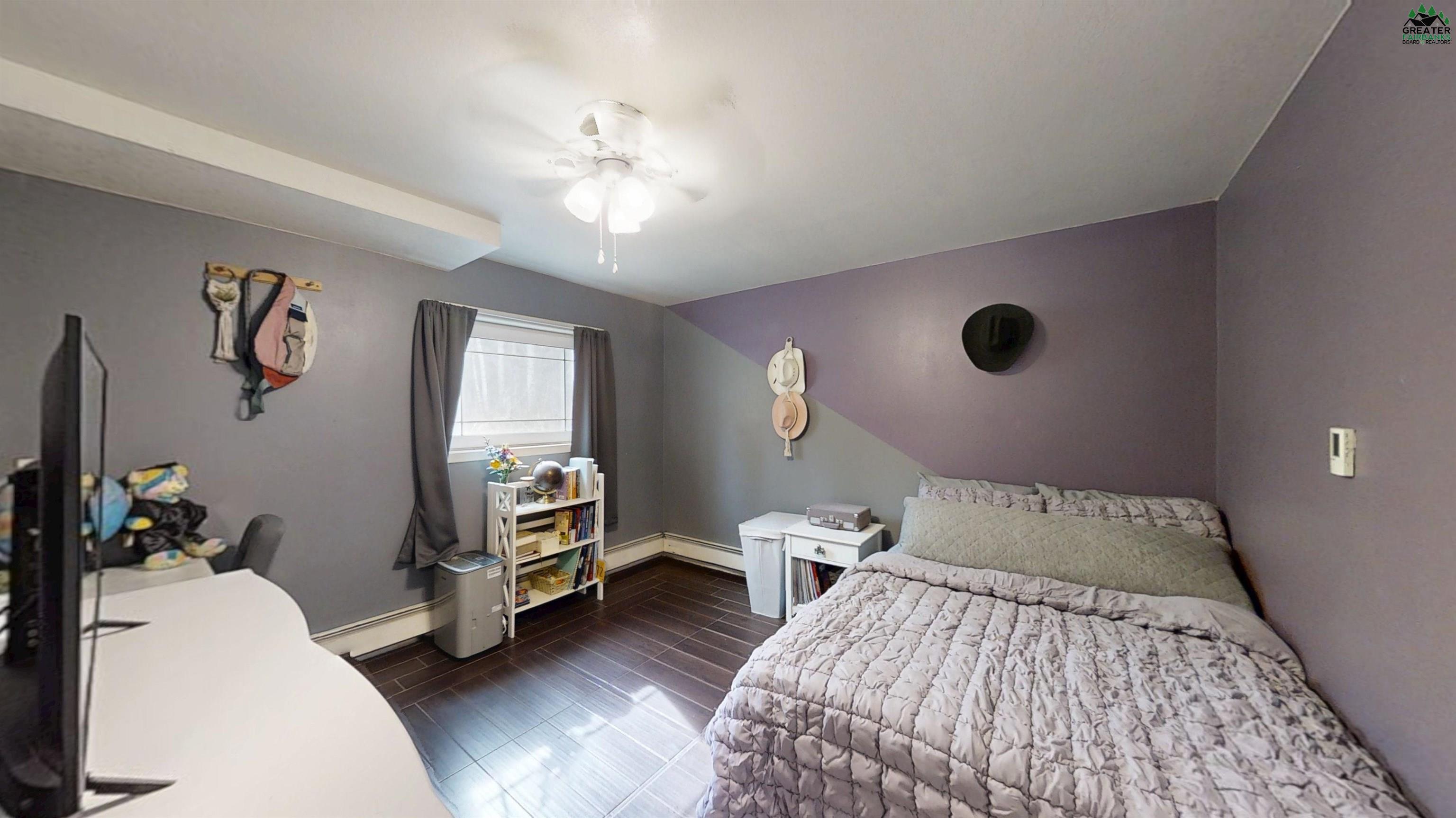 2324 OUTSIDE BOULEVARD