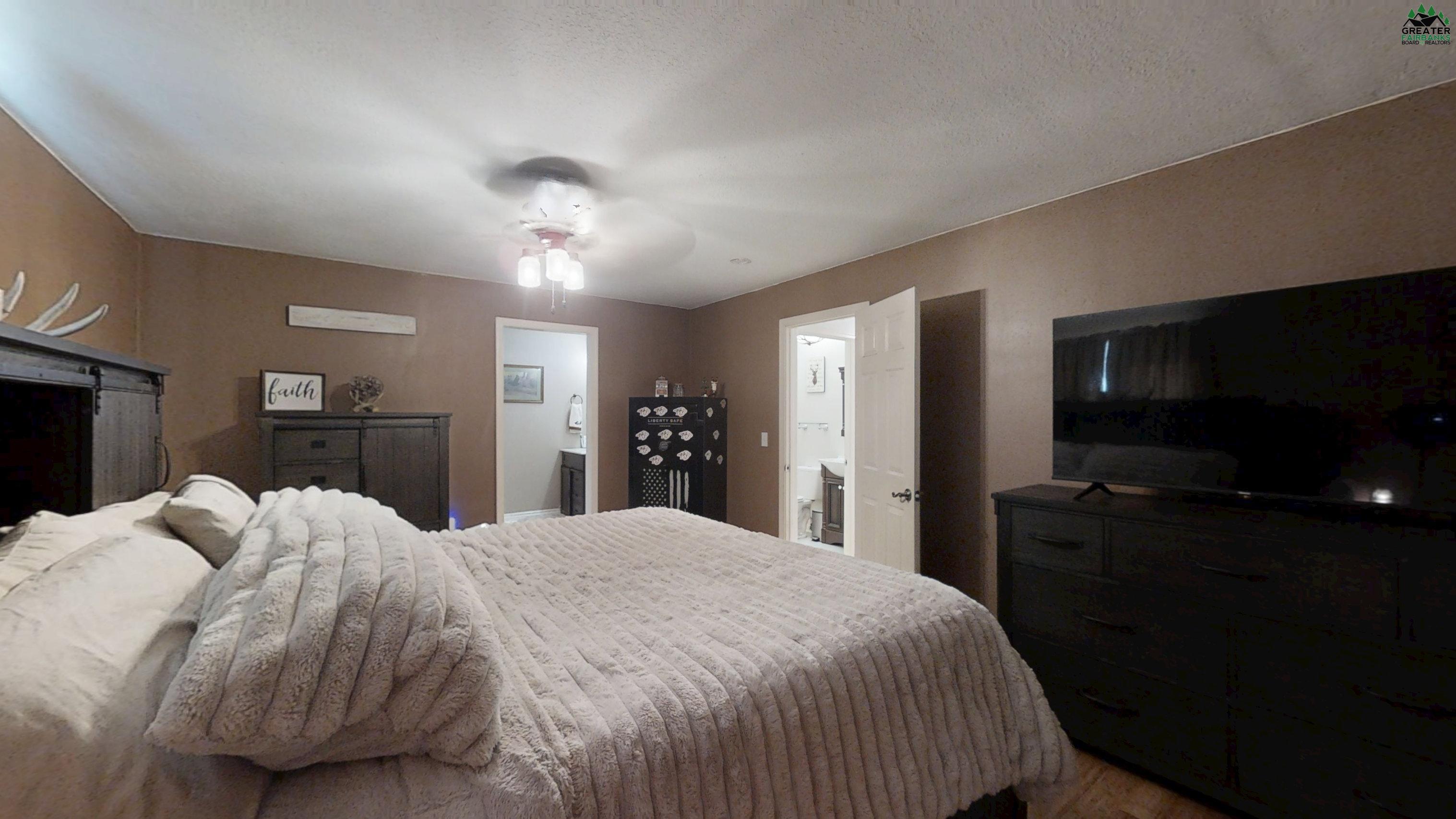 2324 OUTSIDE BOULEVARD