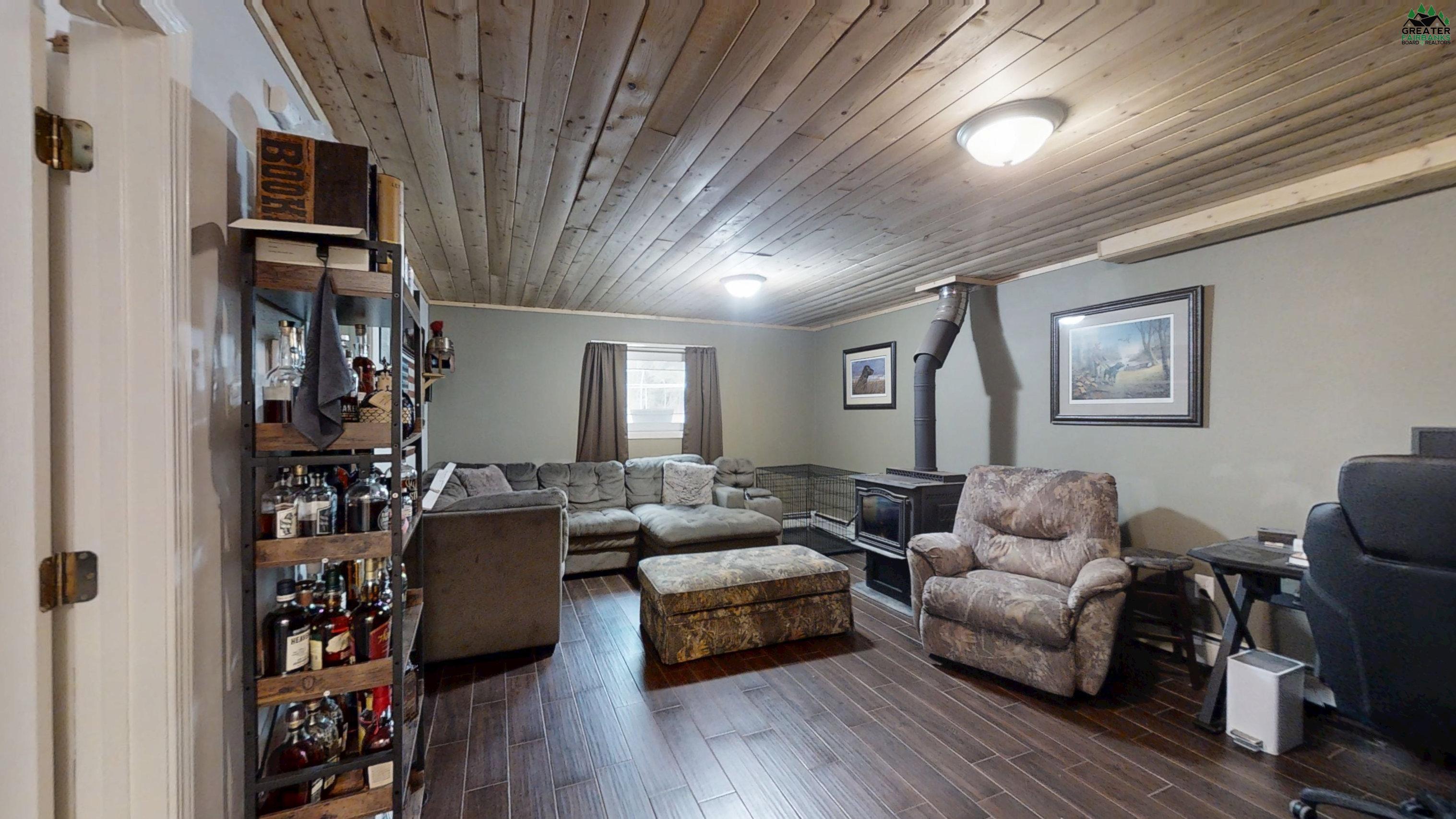 2324 OUTSIDE BOULEVARD