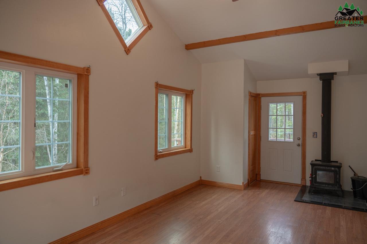 7049 SWEREN LOOP