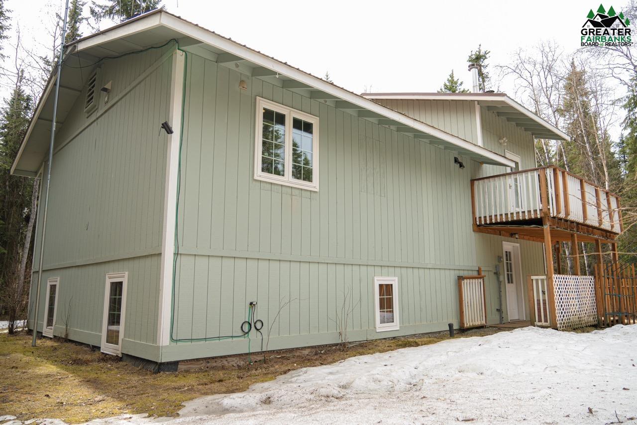 7049 SWEREN LOOP
