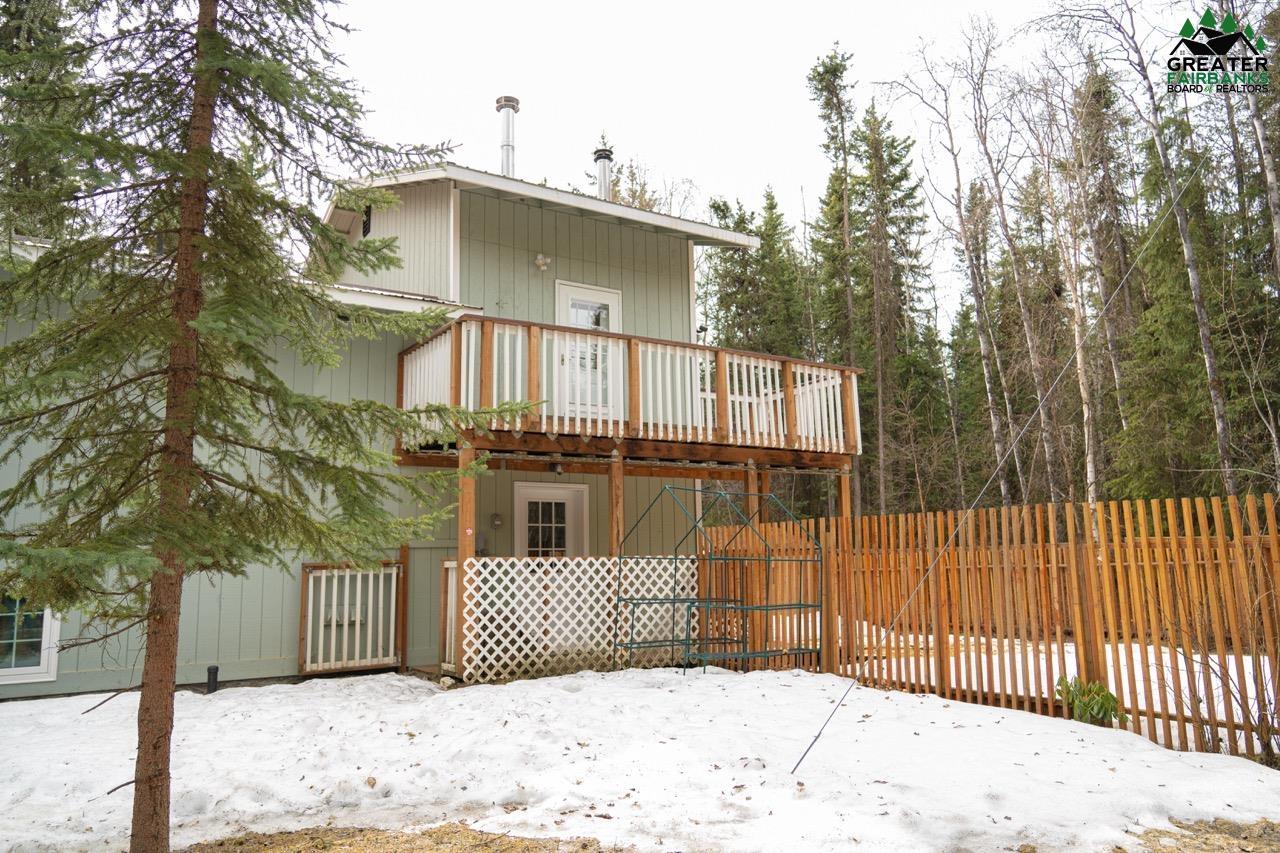7049 SWEREN LOOP