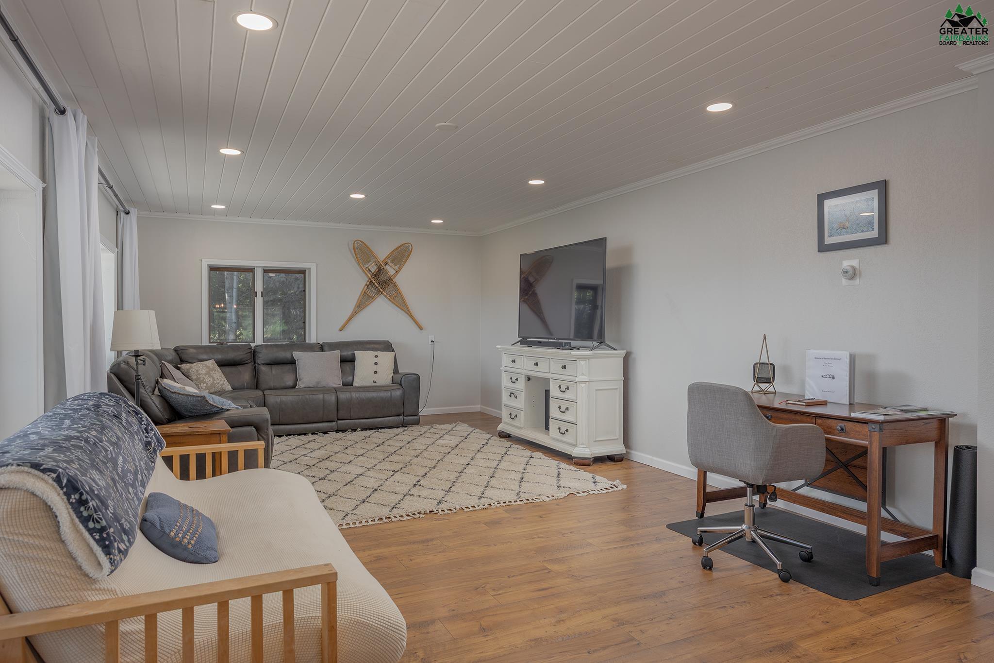 2078 SARA-LYNN ROAD