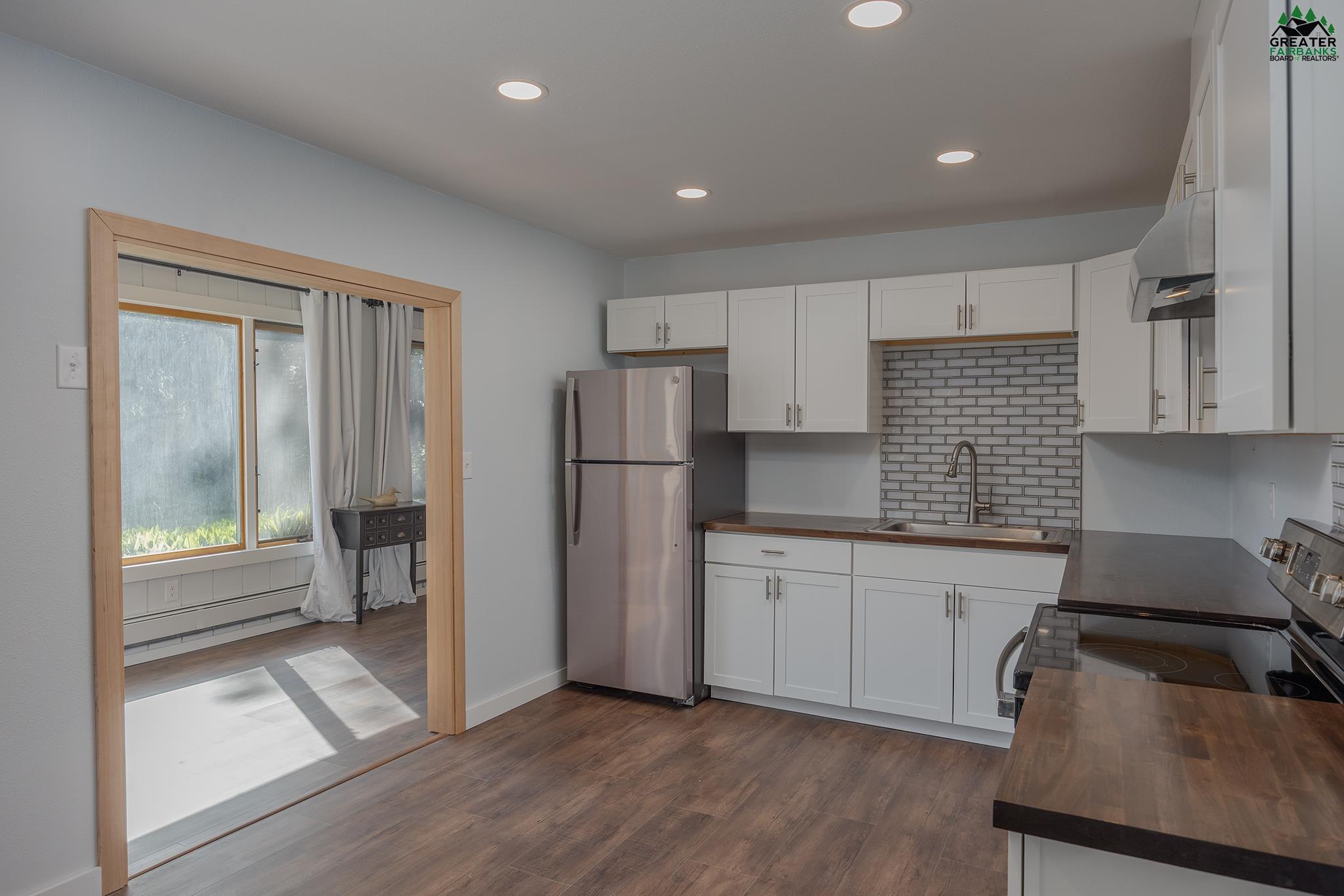 2078 SARA-LYNN ROAD