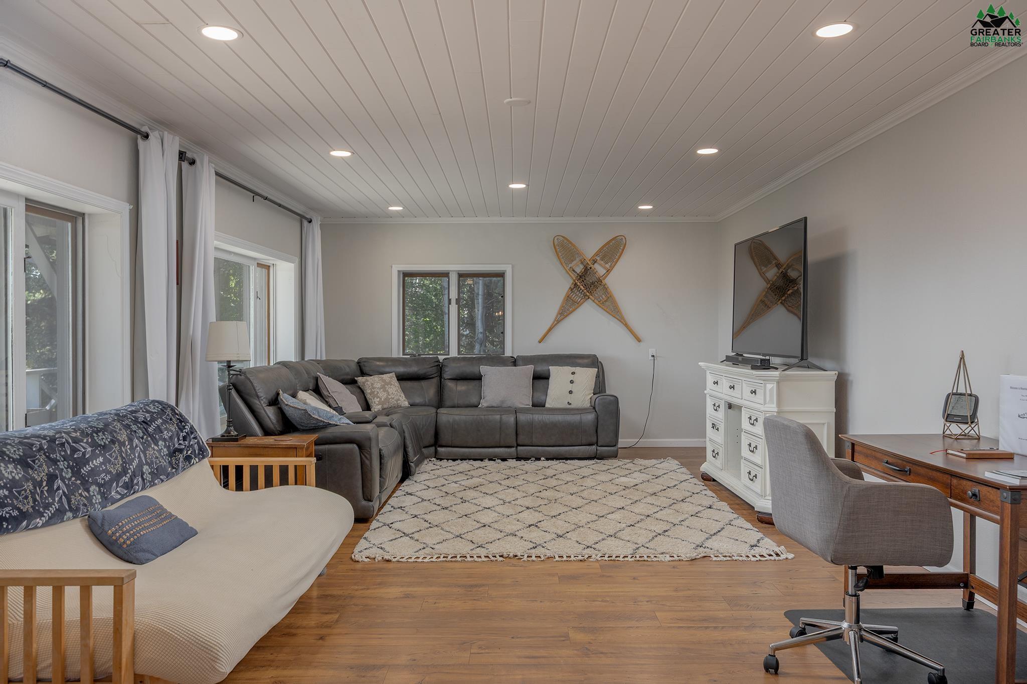 2078 SARA-LYNN ROAD