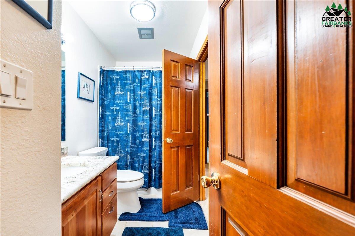 300 CRYSTAL ROAD