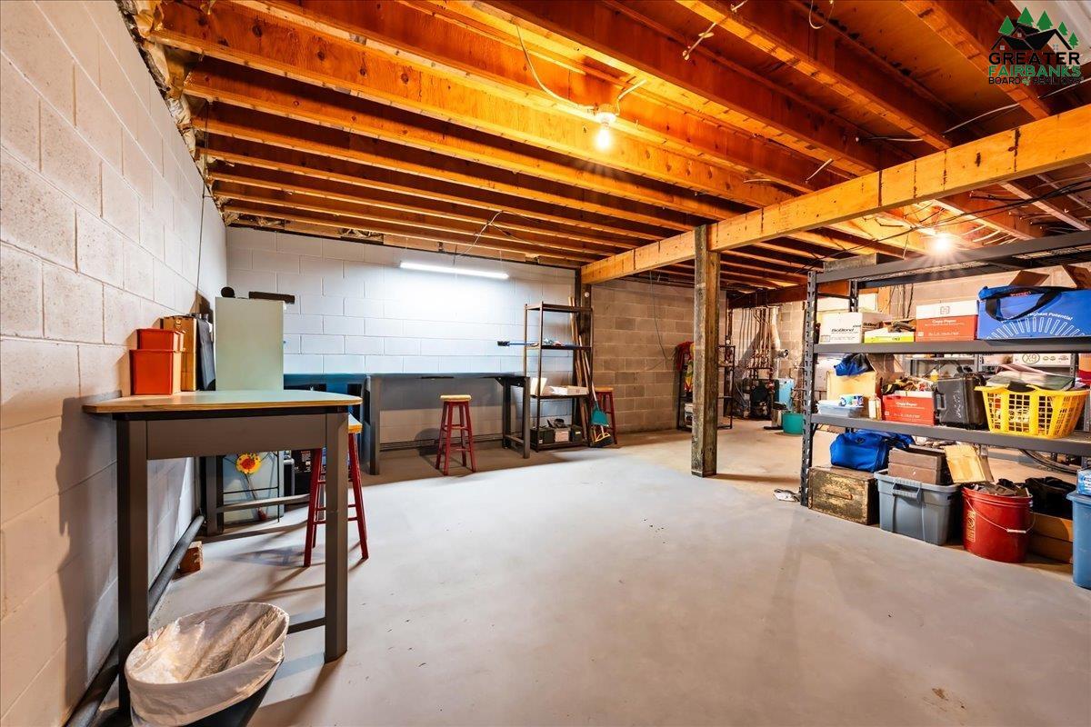 300 CRYSTAL ROAD
