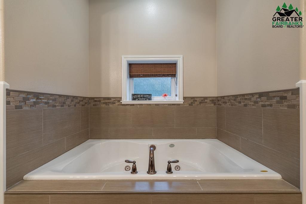 2385 DANO COURT