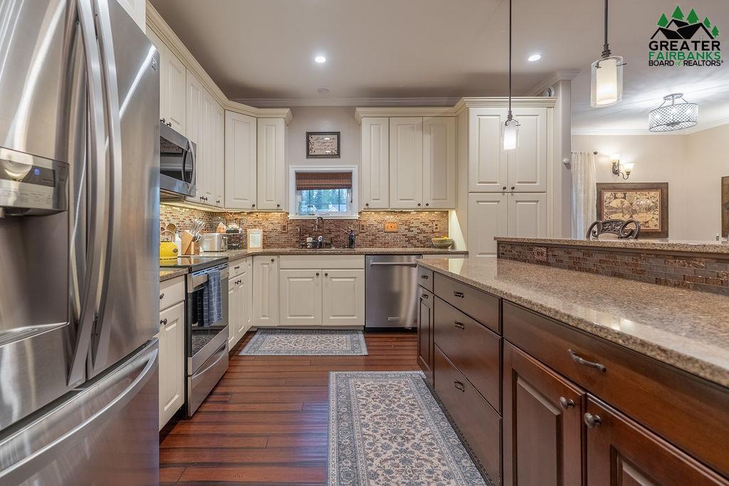 2385 DANO COURT