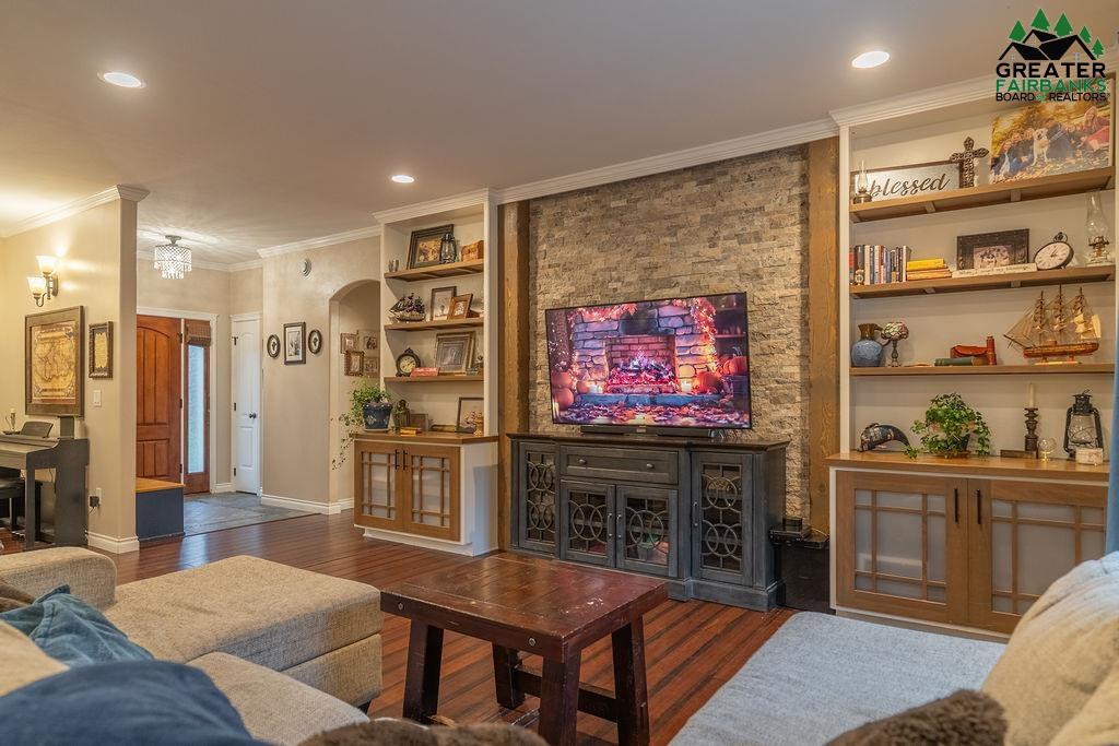 2385 DANO COURT
