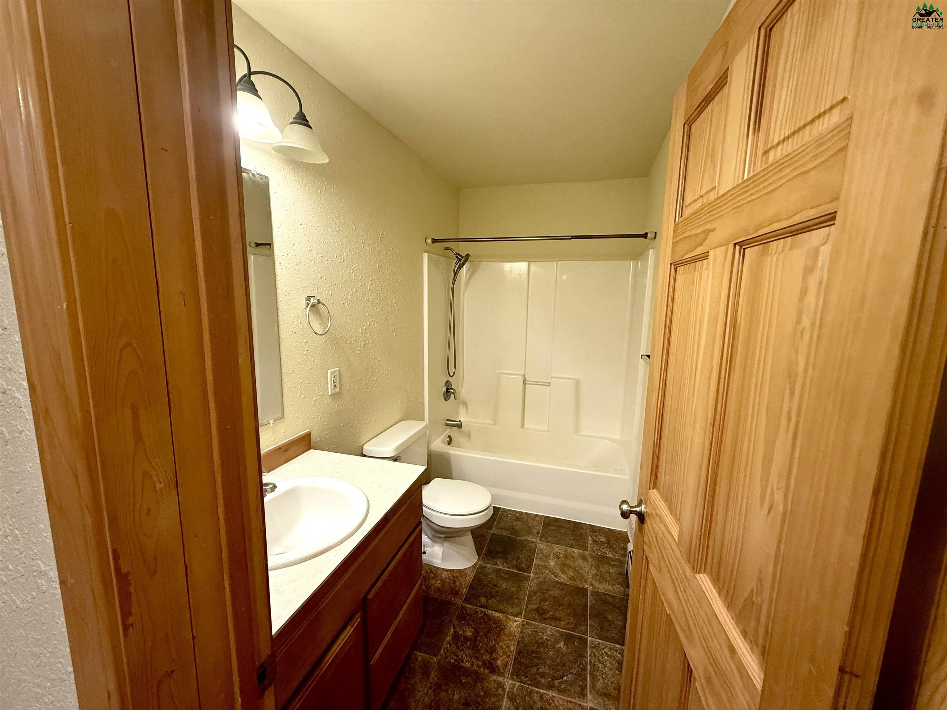 2460 SHARPTAIL COURT