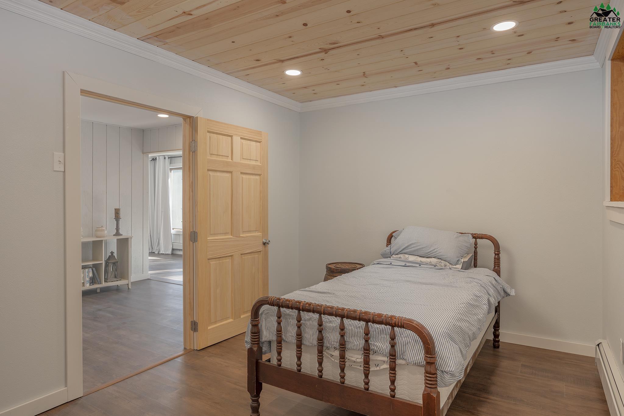 2078 SARA-LYNN ROAD