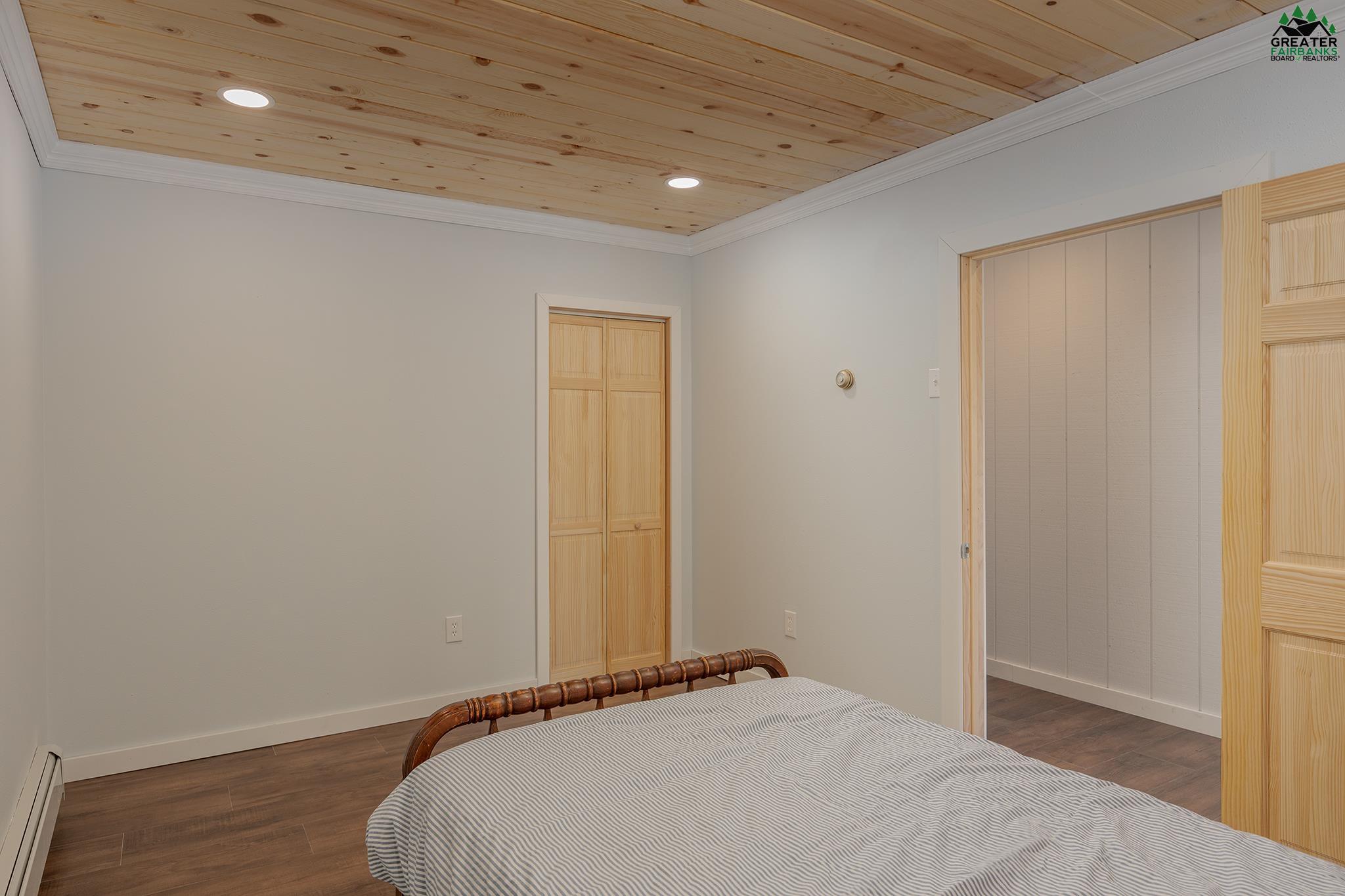 2078 SARA-LYNN ROAD