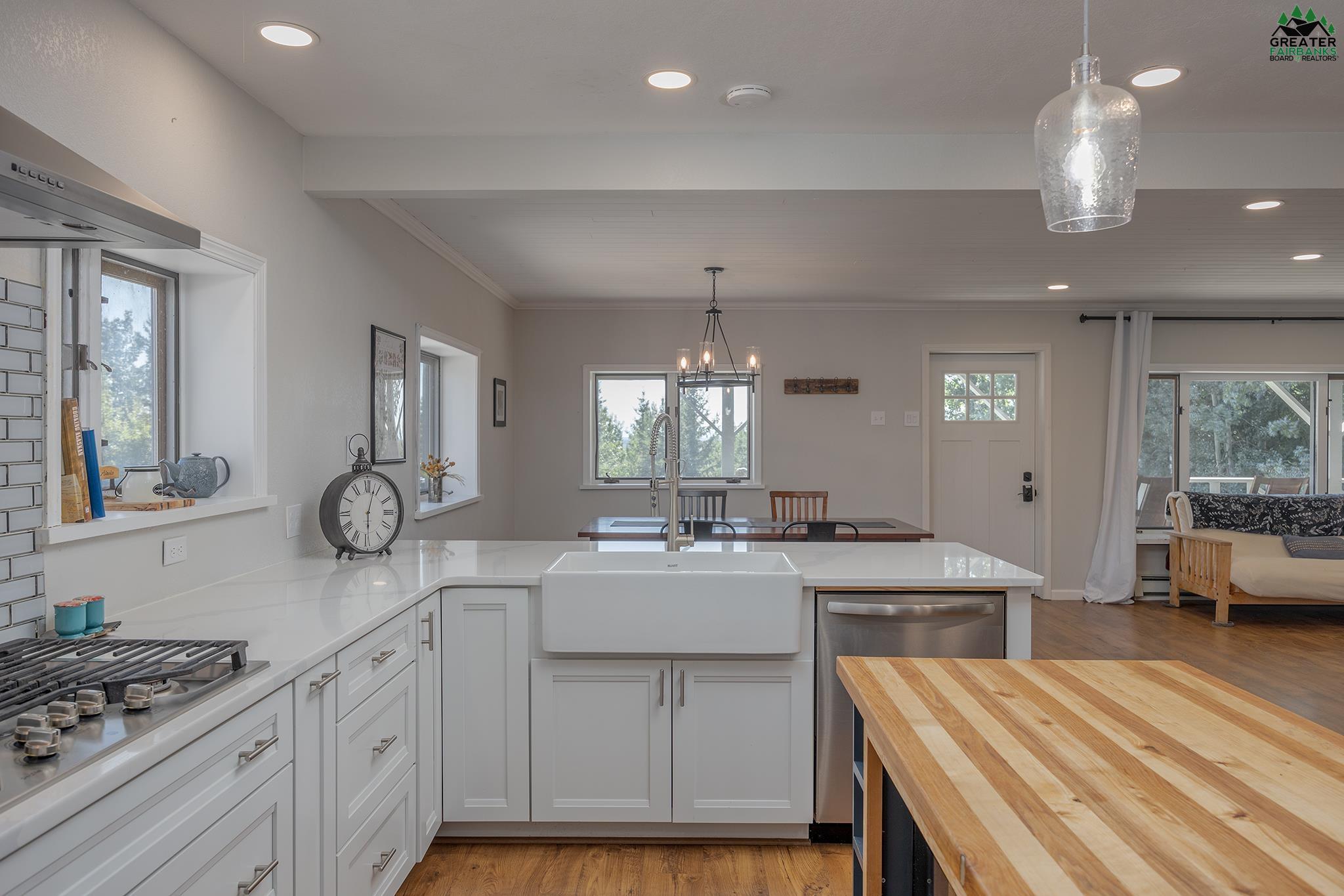 2078 SARA-LYNN ROAD