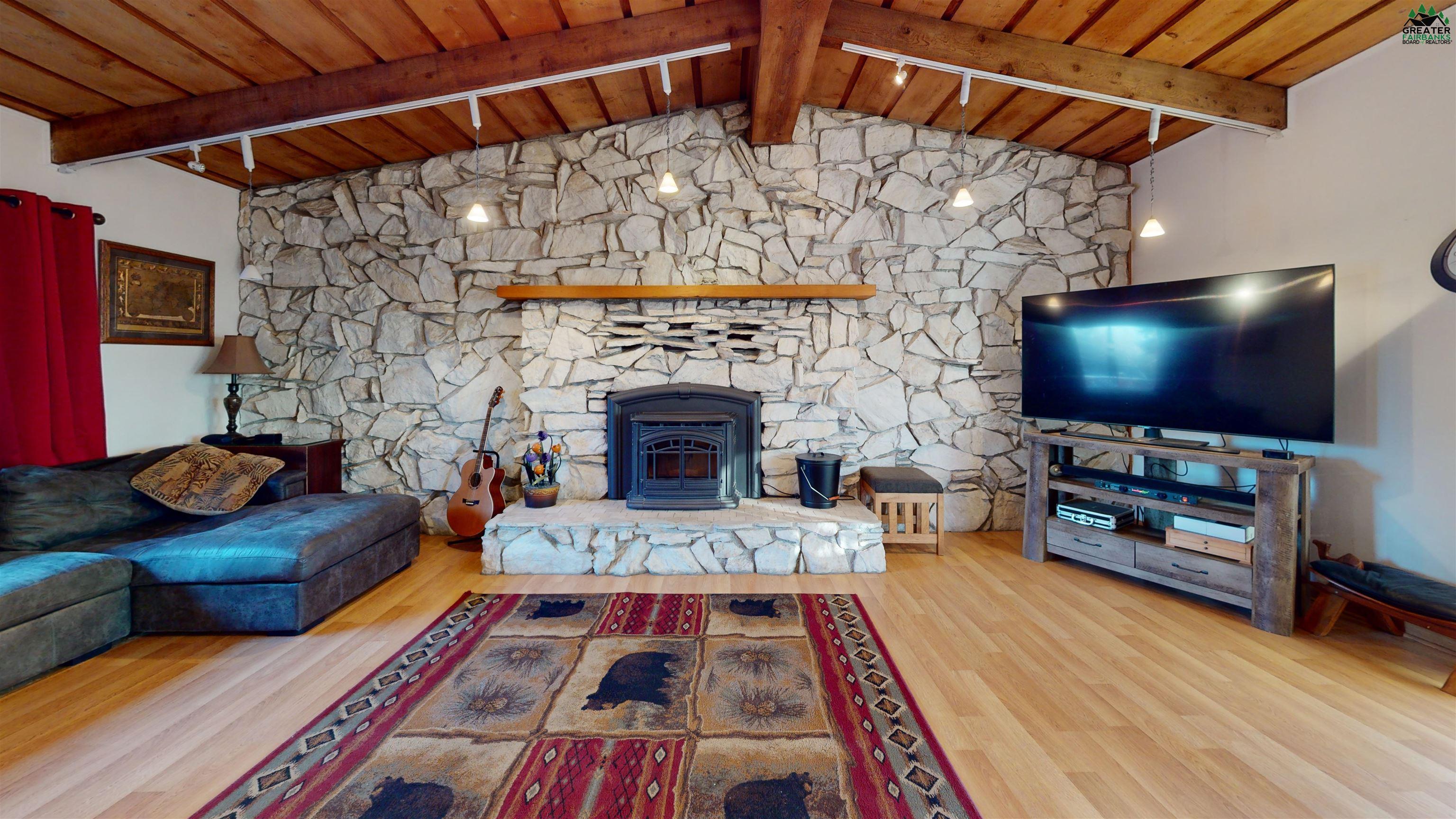 347 HILLSIDE DRIVE
