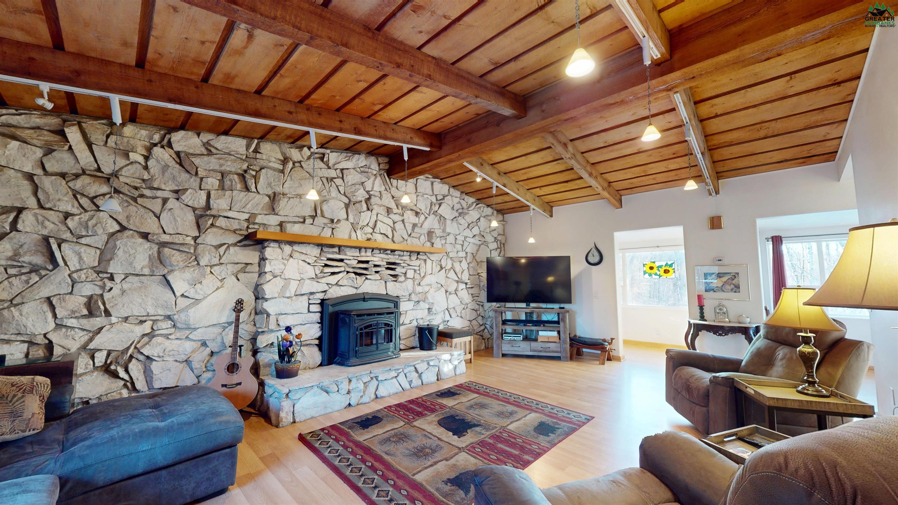 347 HILLSIDE DRIVE