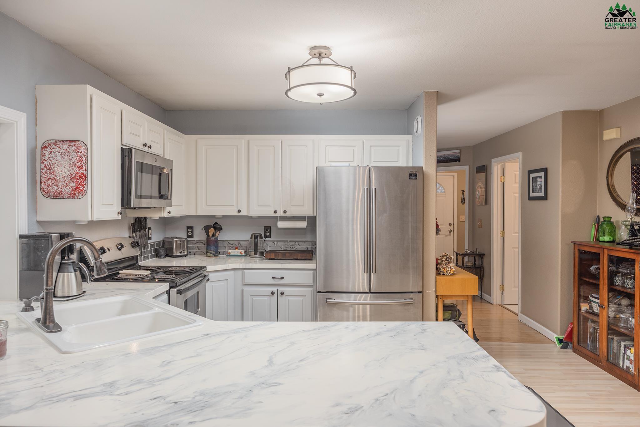 1981 CHRISTINE DRIVE