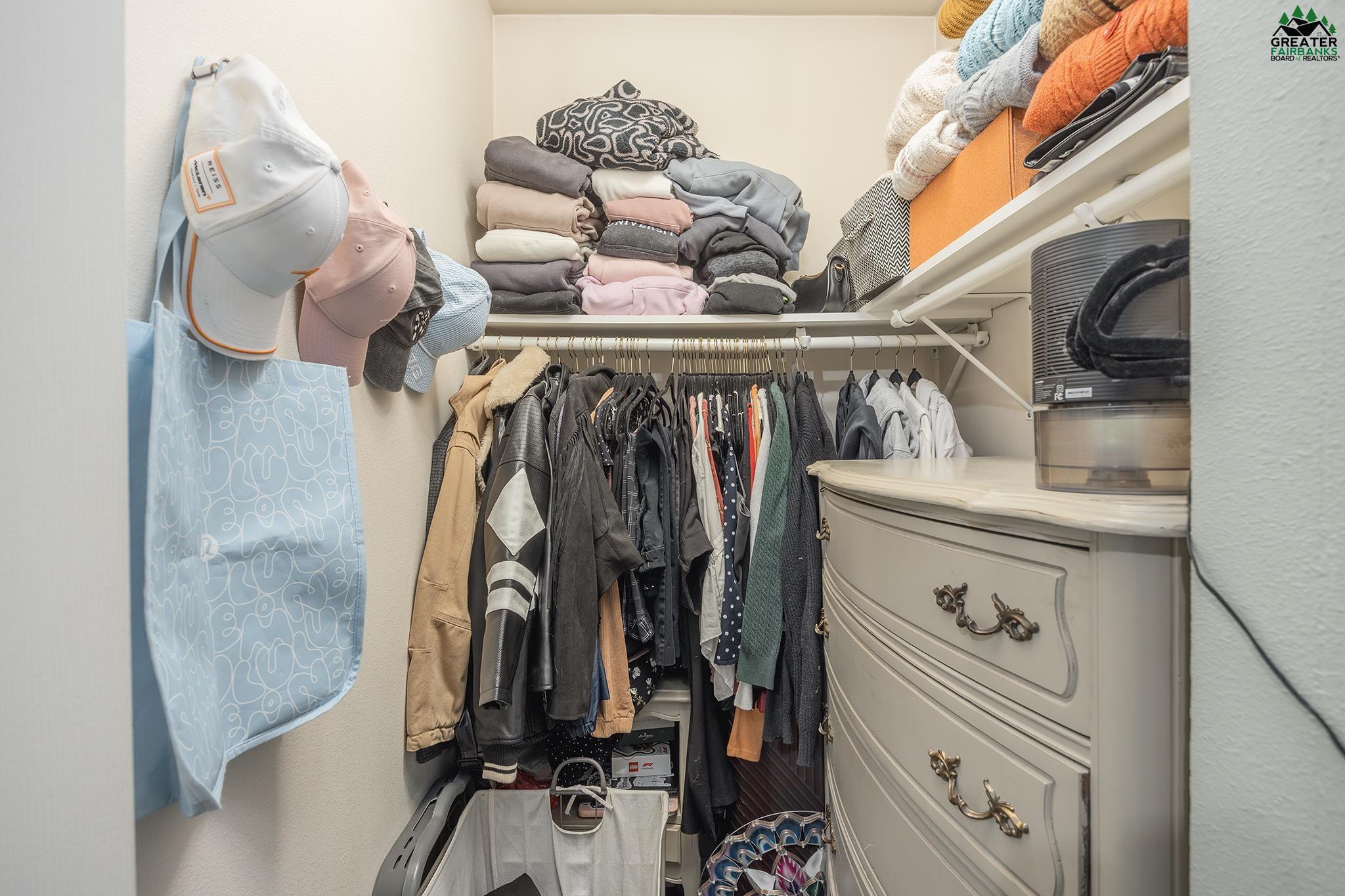 682 TANGLEWOOD DRIVE