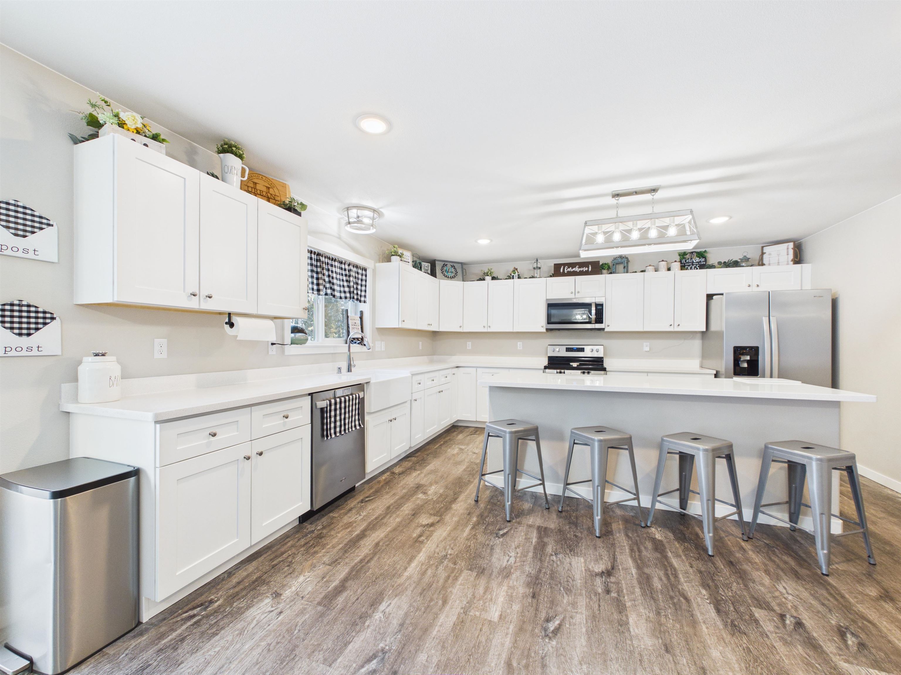 1200 FLORICE DRIVE