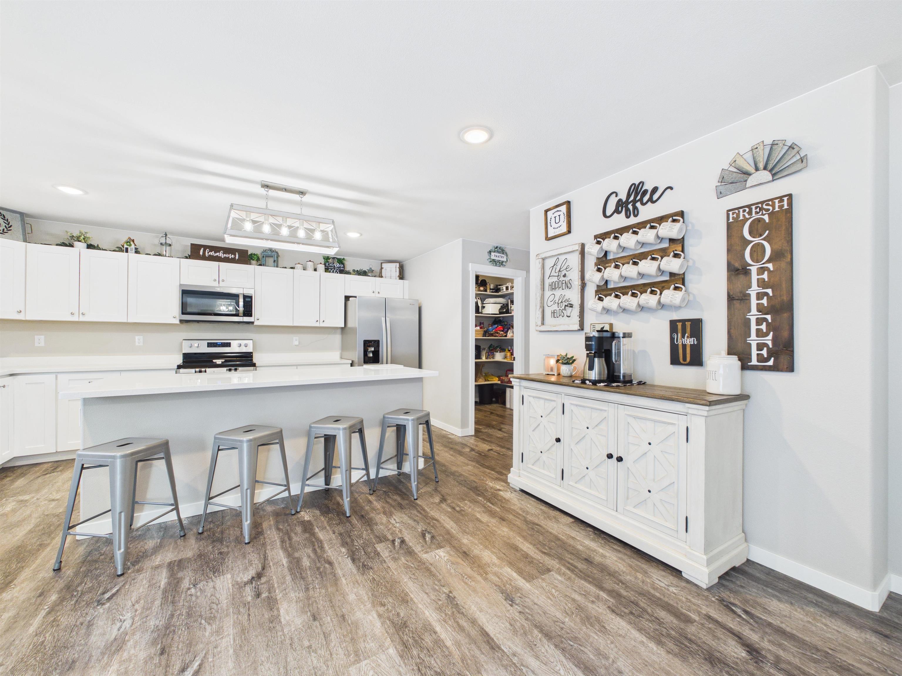 1200 FLORICE DRIVE