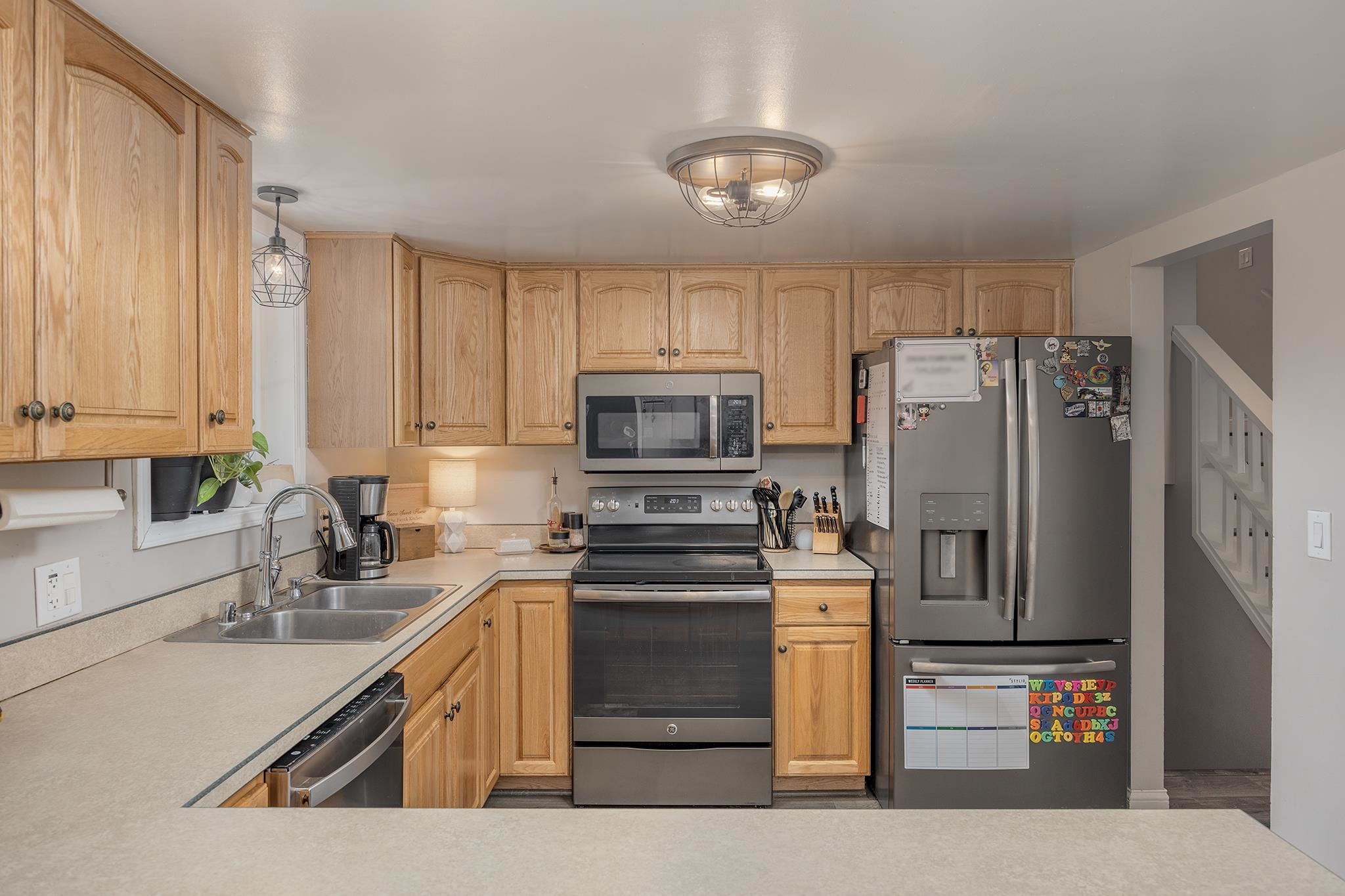 883 RIDGE LOOP ROAD
