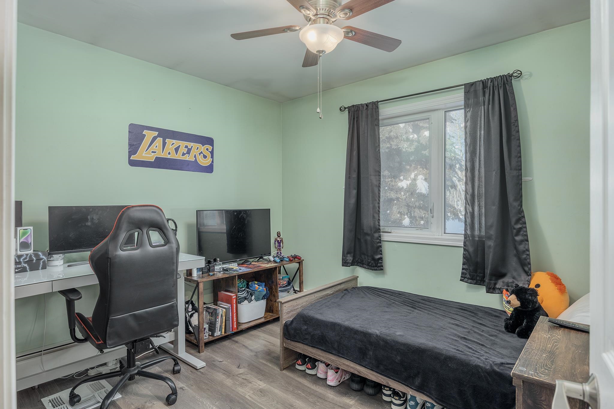 883 RIDGE LOOP ROAD