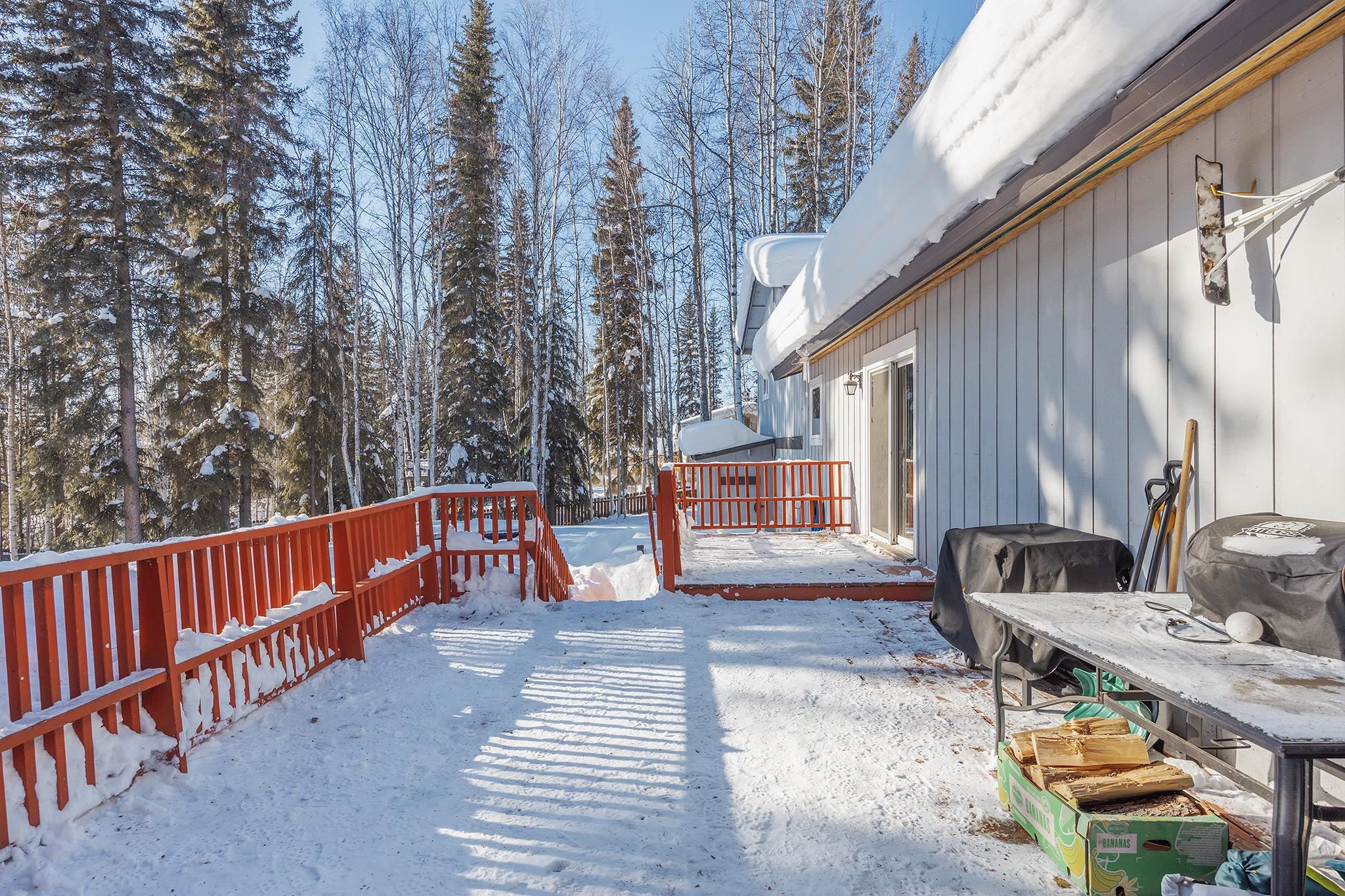 883 RIDGE LOOP ROAD