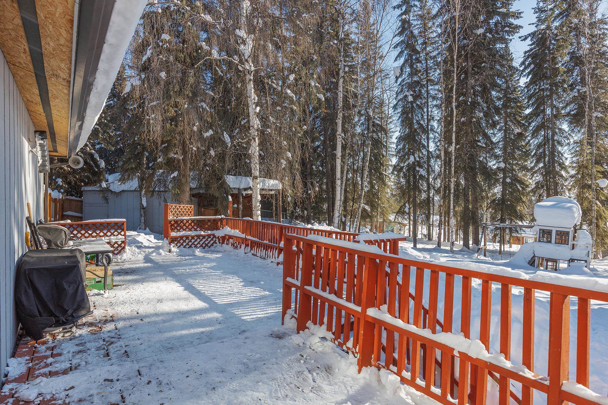 883 RIDGE LOOP ROAD