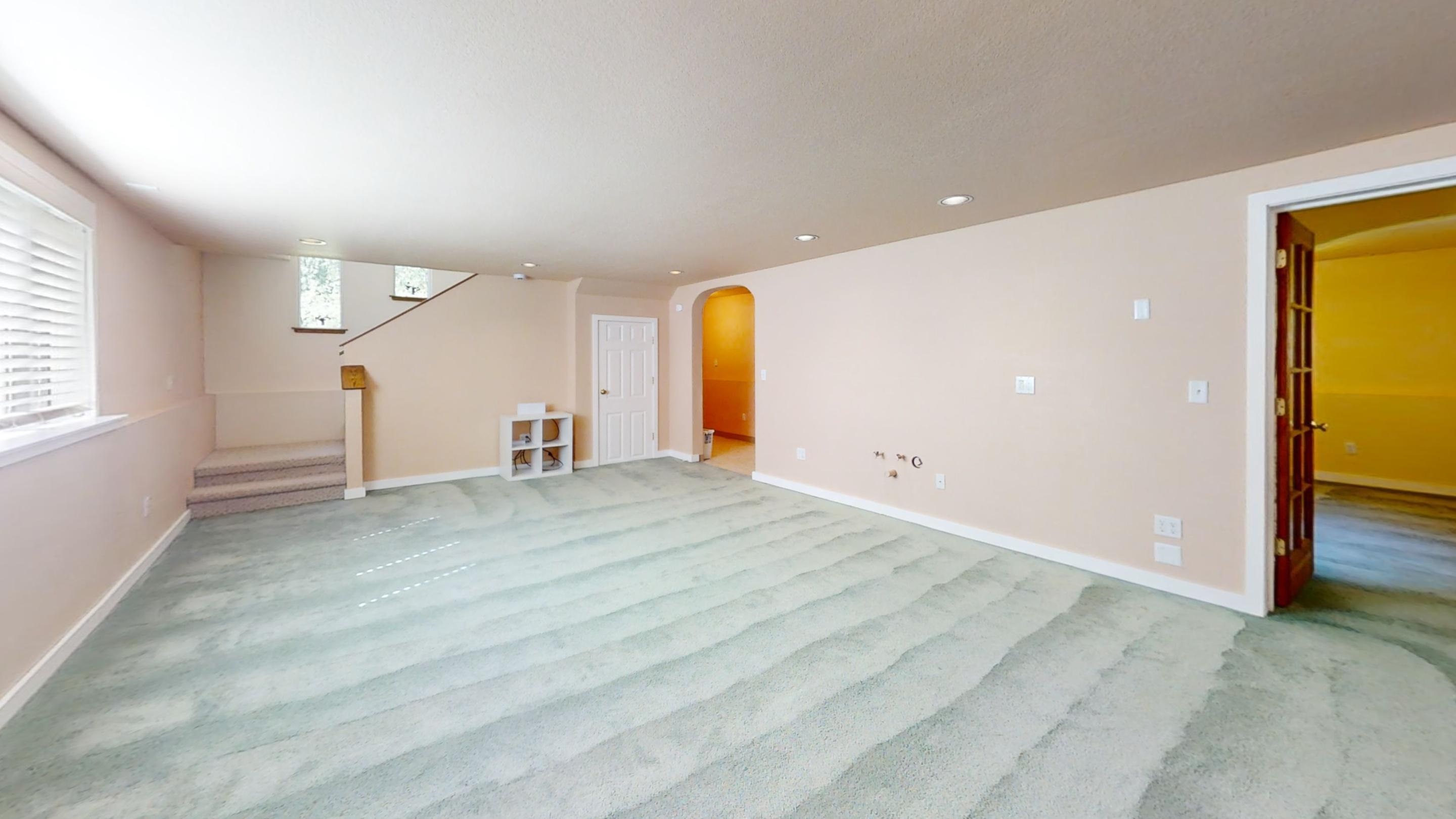 1825 WOODBINE DRIVE